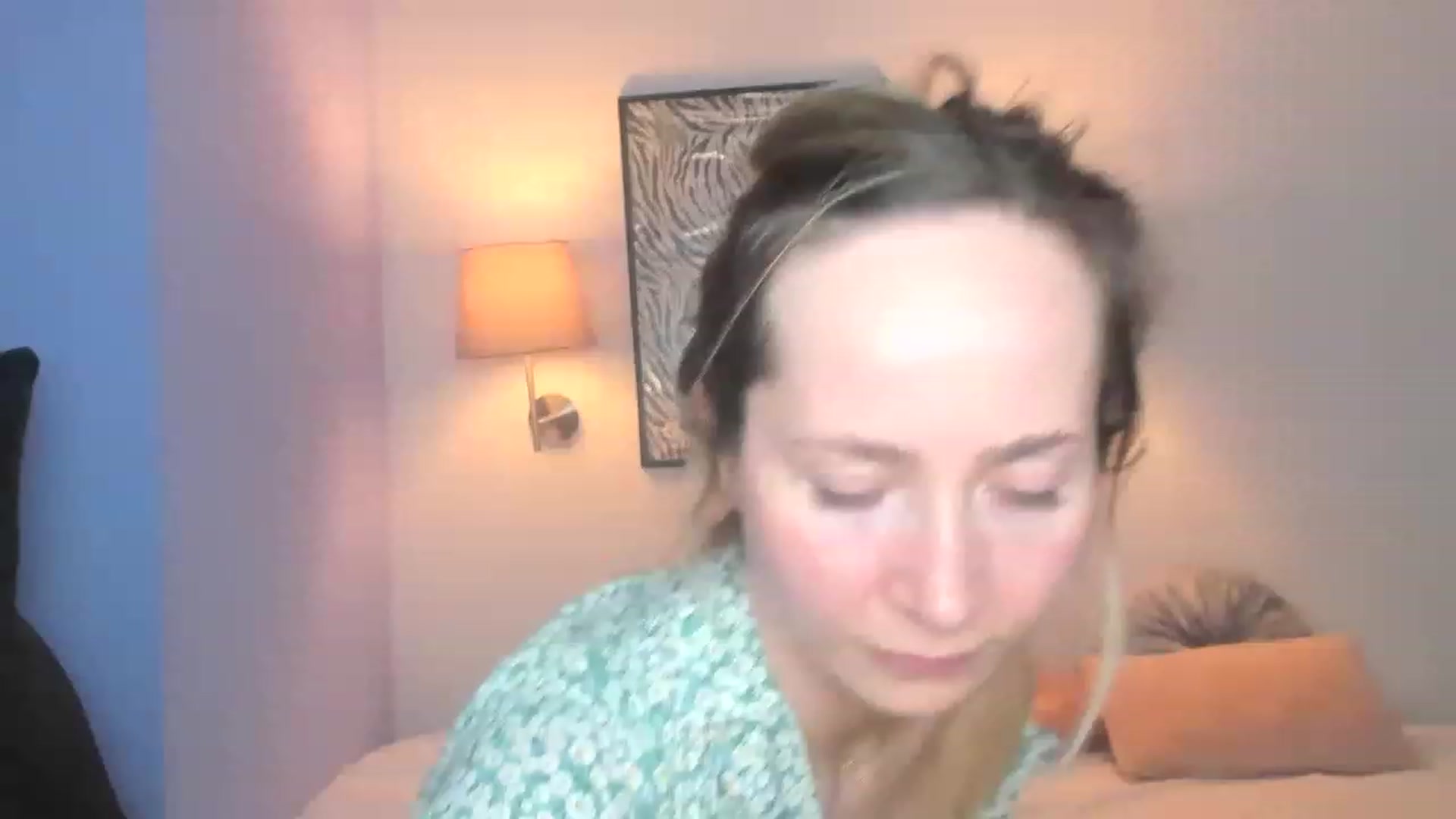 Gallery image thumbnail from Strawberrys2's myfreecams stream on, 04/09/2023, 18:46 image 18 of 20