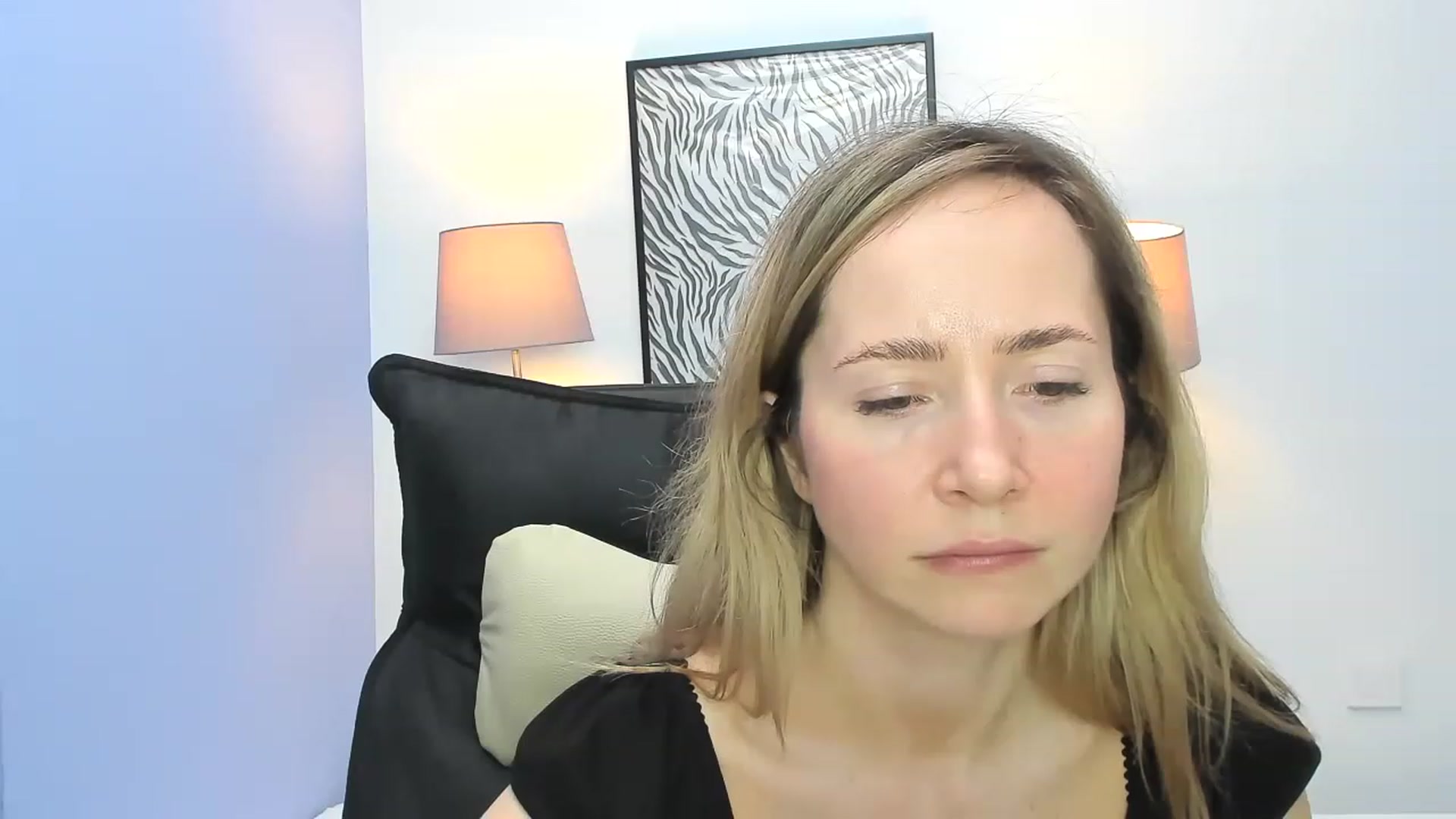 Gallery image thumbnail from Strawberrys2's myfreecams stream on, 04/10/2023, 15:28 image 12 of 20