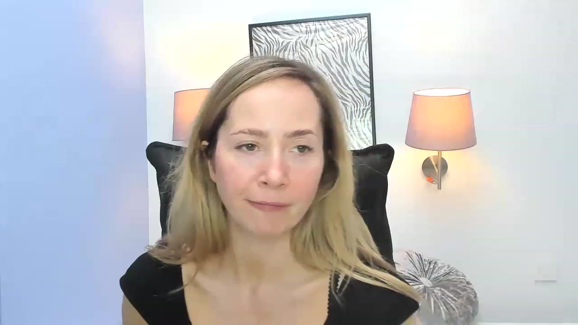 Gallery image thumbnail from Strawberrys2's myfreecams stream on, 04/10/2023, 15:28 image 9 of 20
