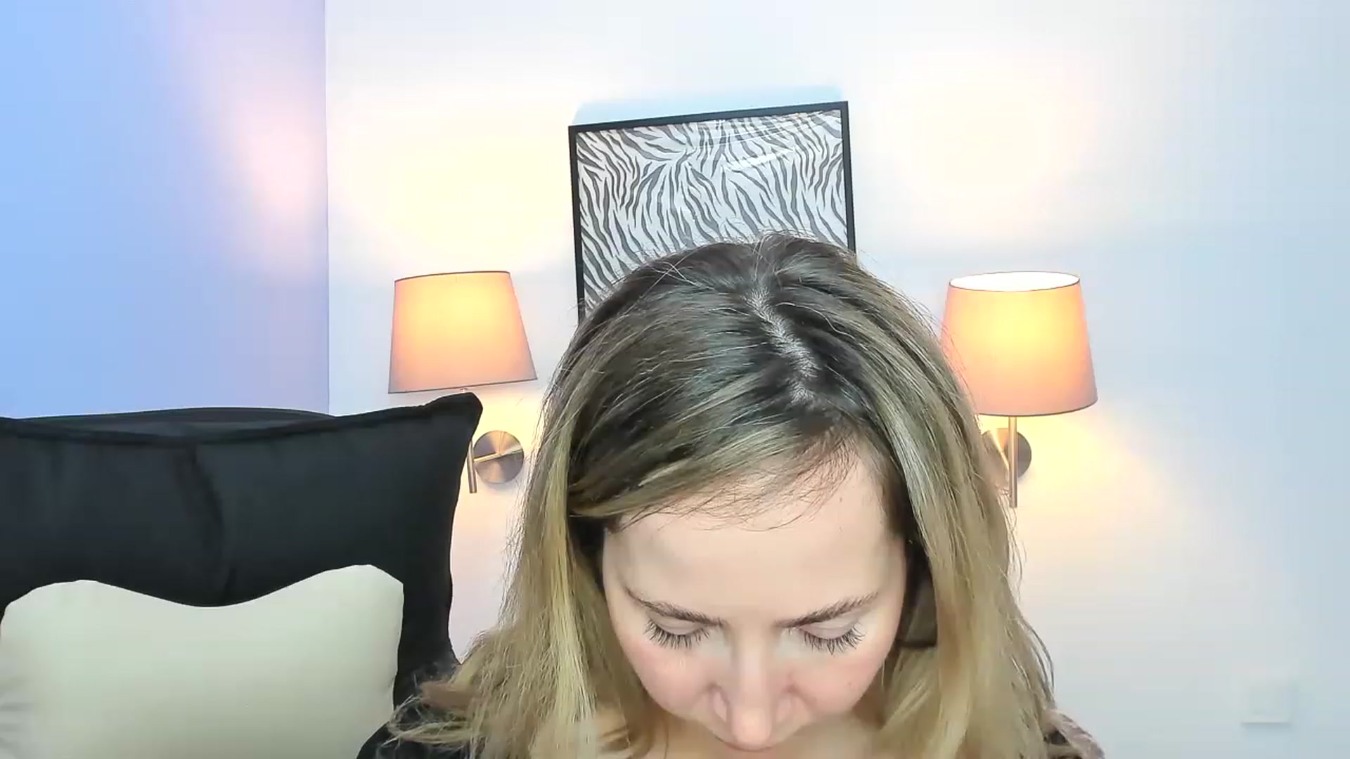 Gallery image thumbnail from Strawberrys2's myfreecams stream on, 04/10/2023, 16:46 image 4 of 20