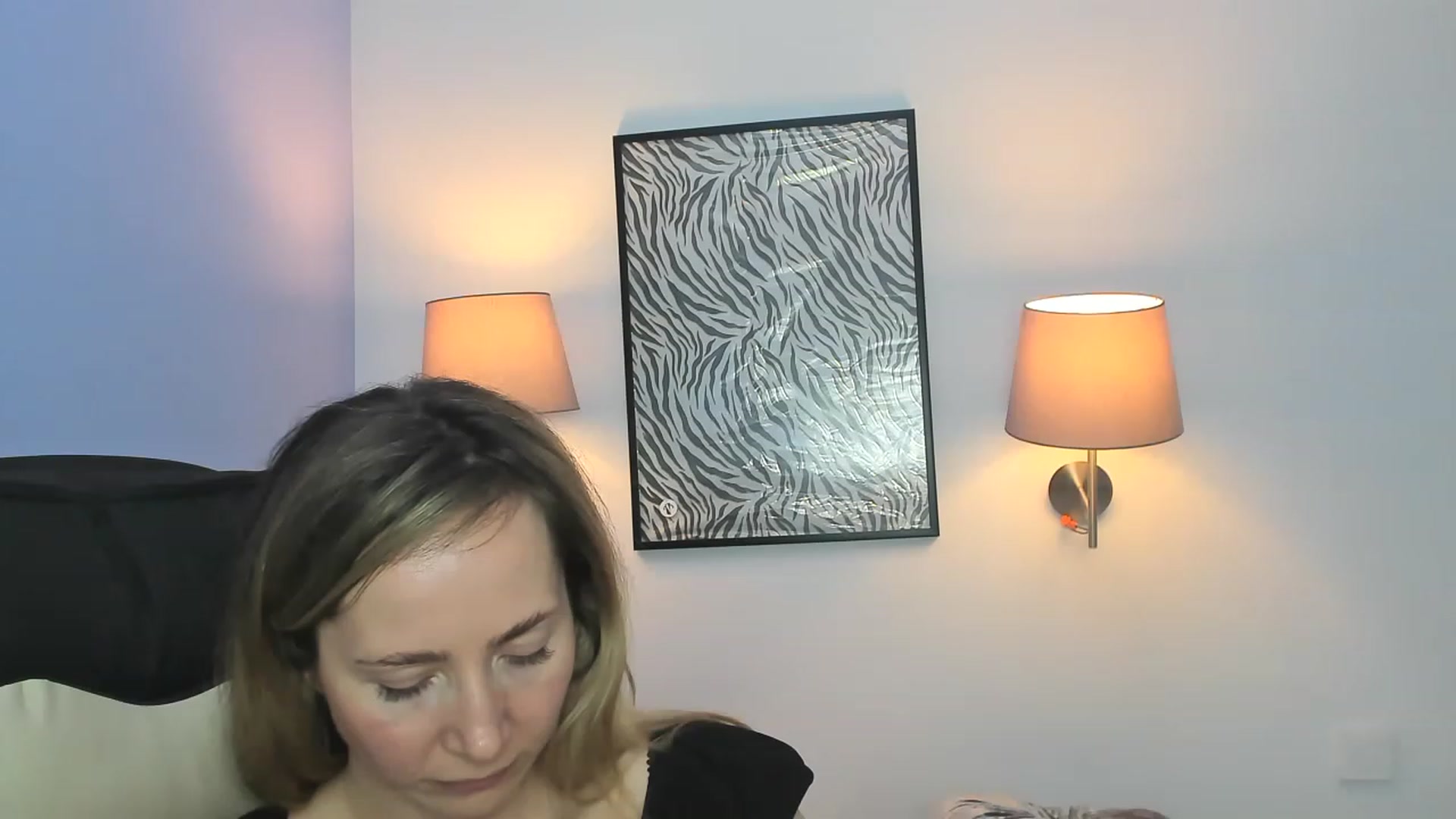 Gallery image thumbnail from Strawberrys2's myfreecams stream on, 04/10/2023, 16:46 image 11 of 20