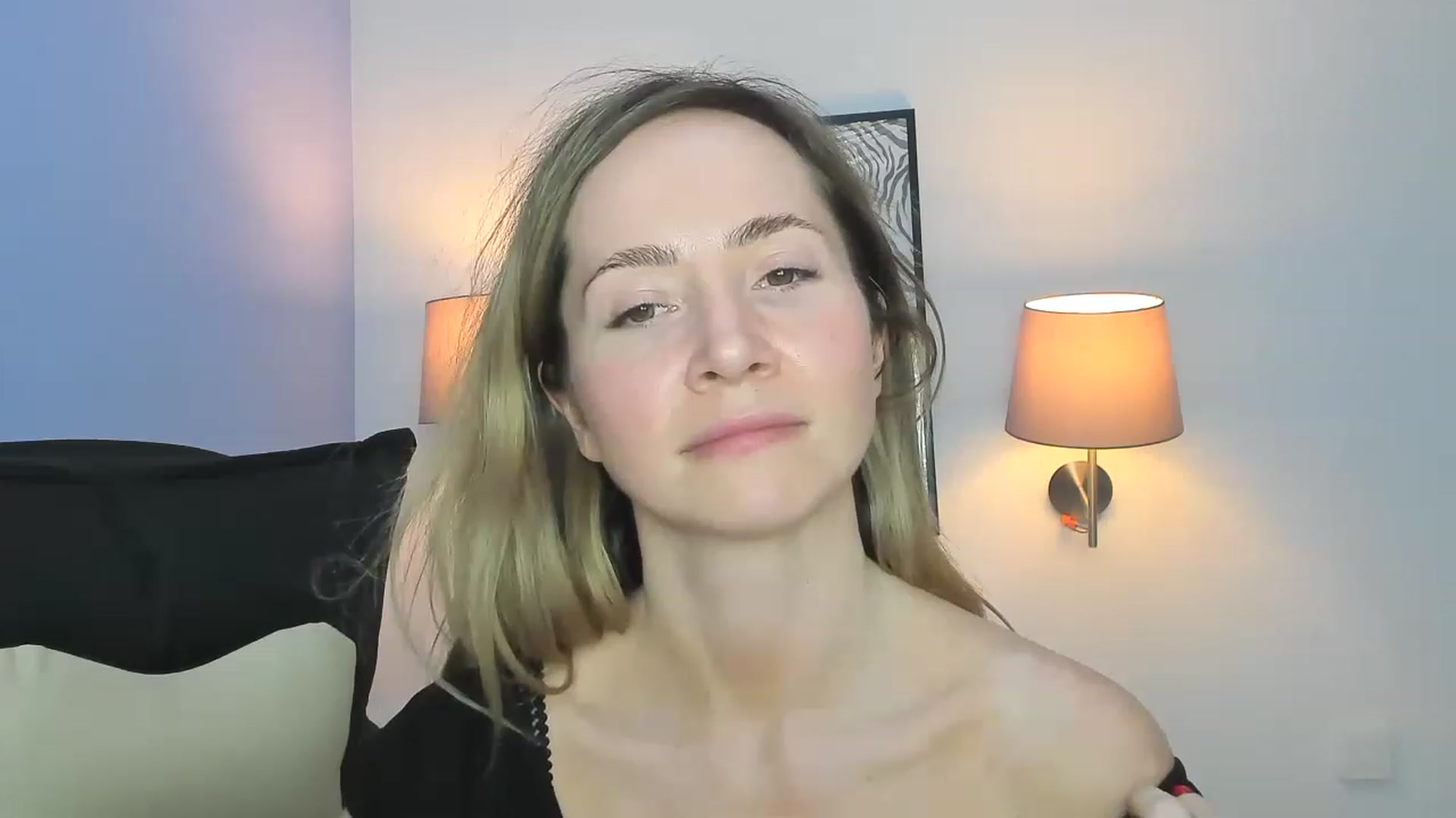 Gallery image thumbnail from Strawberrys2's myfreecams stream on, 04/10/2023, 16:46 image 15 of 20