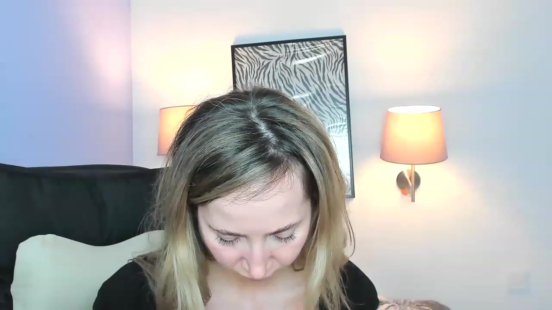 Gallery image thumbnail from Strawberrys2's myfreecams stream on, 04/10/2023, 18:22 image 12 of 20