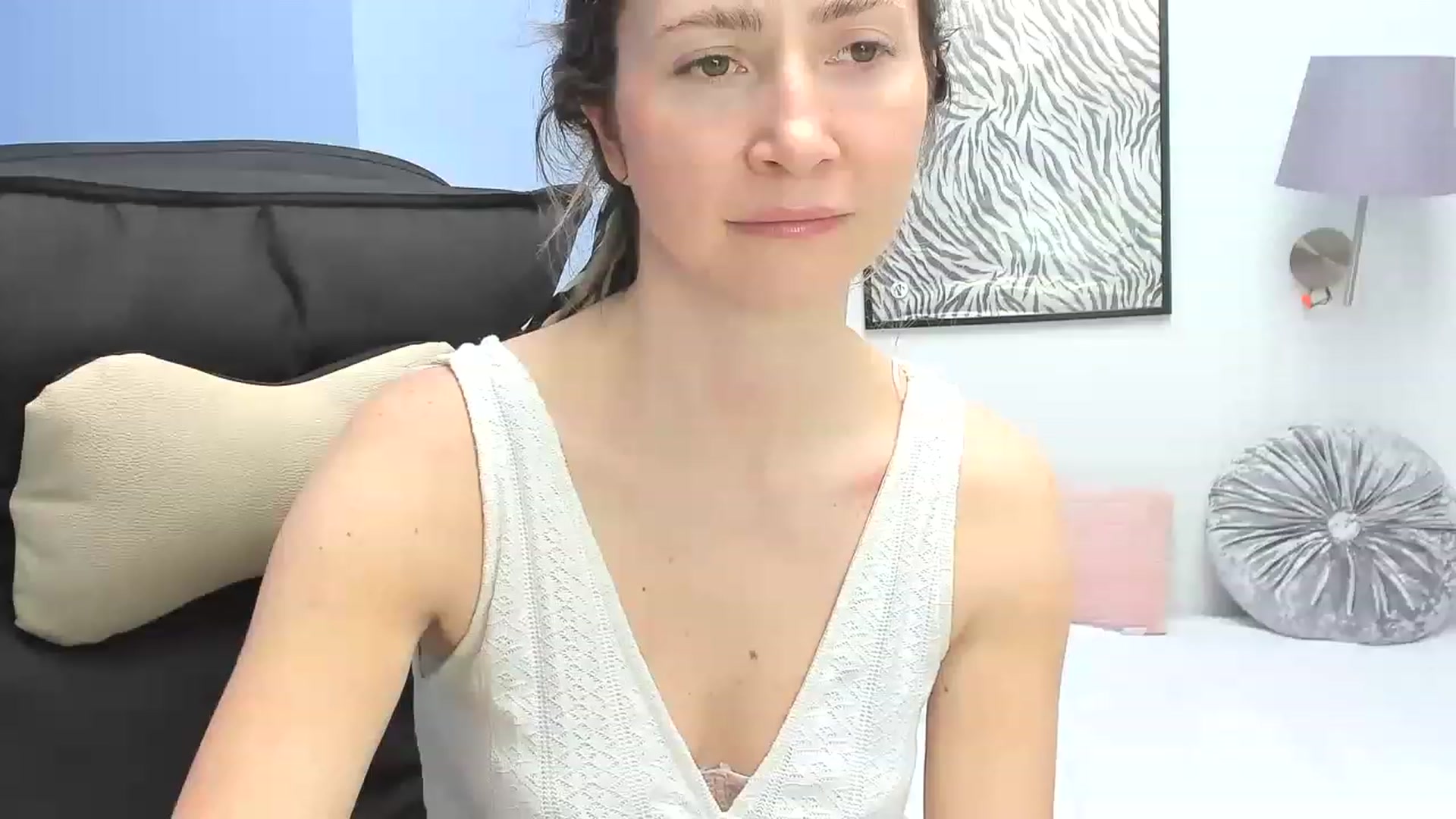 Gallery image thumbnail from Strawberrys2's myfreecams stream on, 04/15/2023, 11:06 image 17 of 20