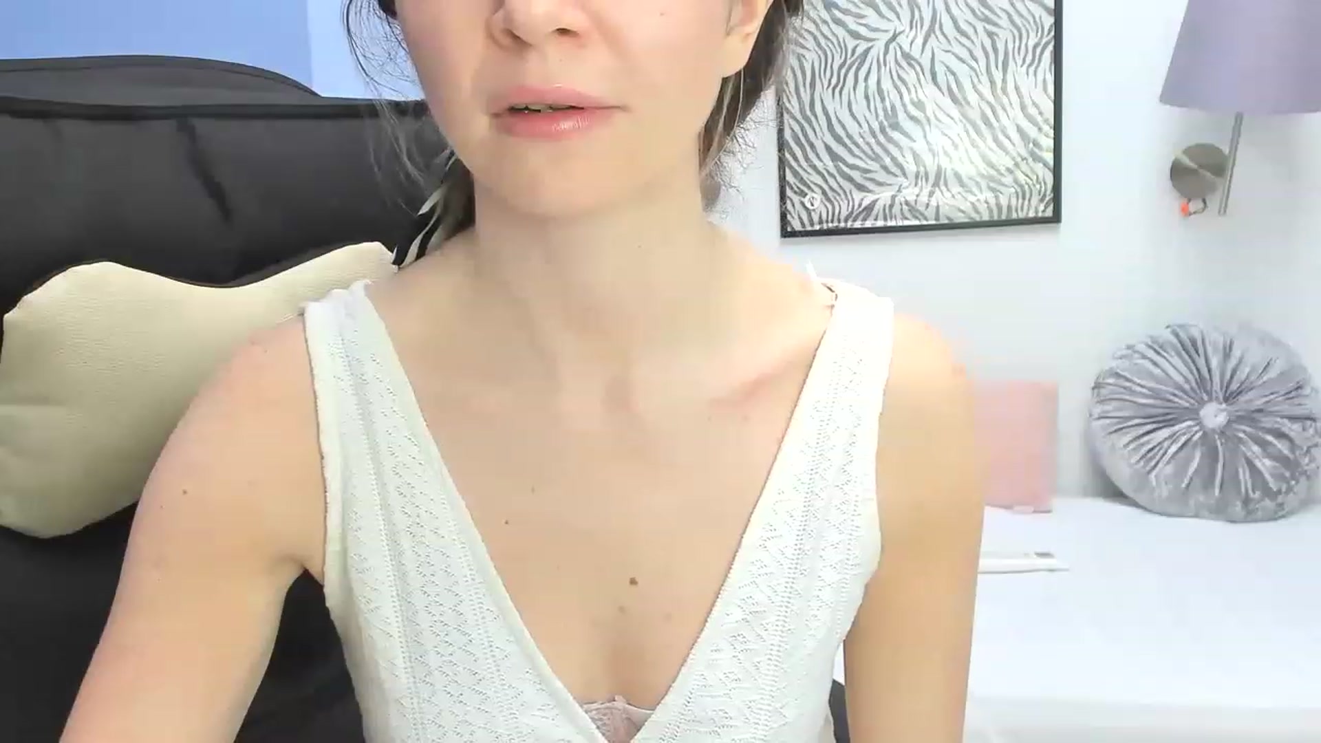 Gallery image thumbnail from Strawberrys2's myfreecams stream on, 04/15/2023, 11:06 image 10 of 20