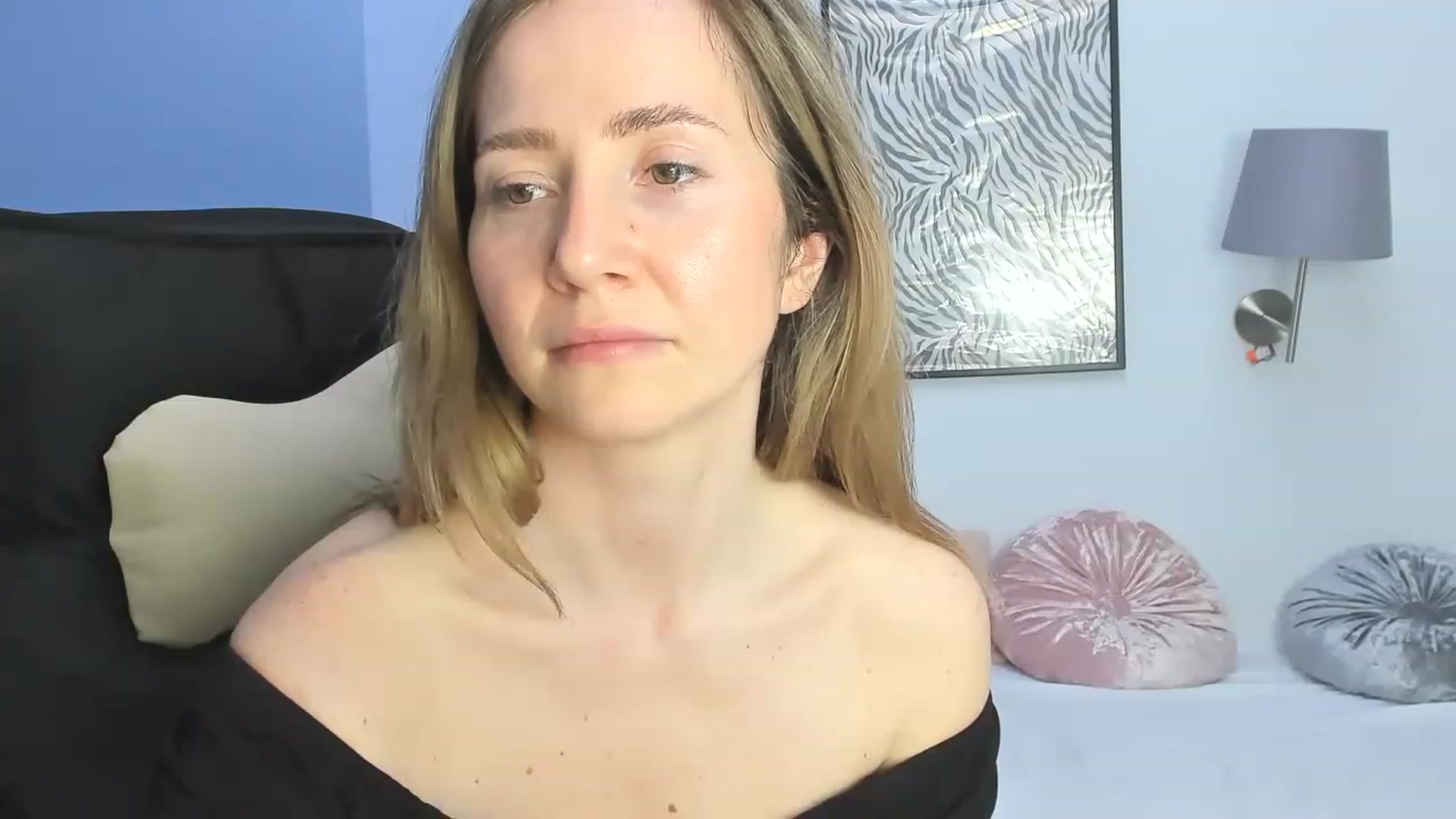 Gallery image thumbnail from Strawberrys2's myfreecams stream on, 04/16/2023, 16:20 image 18 of 20