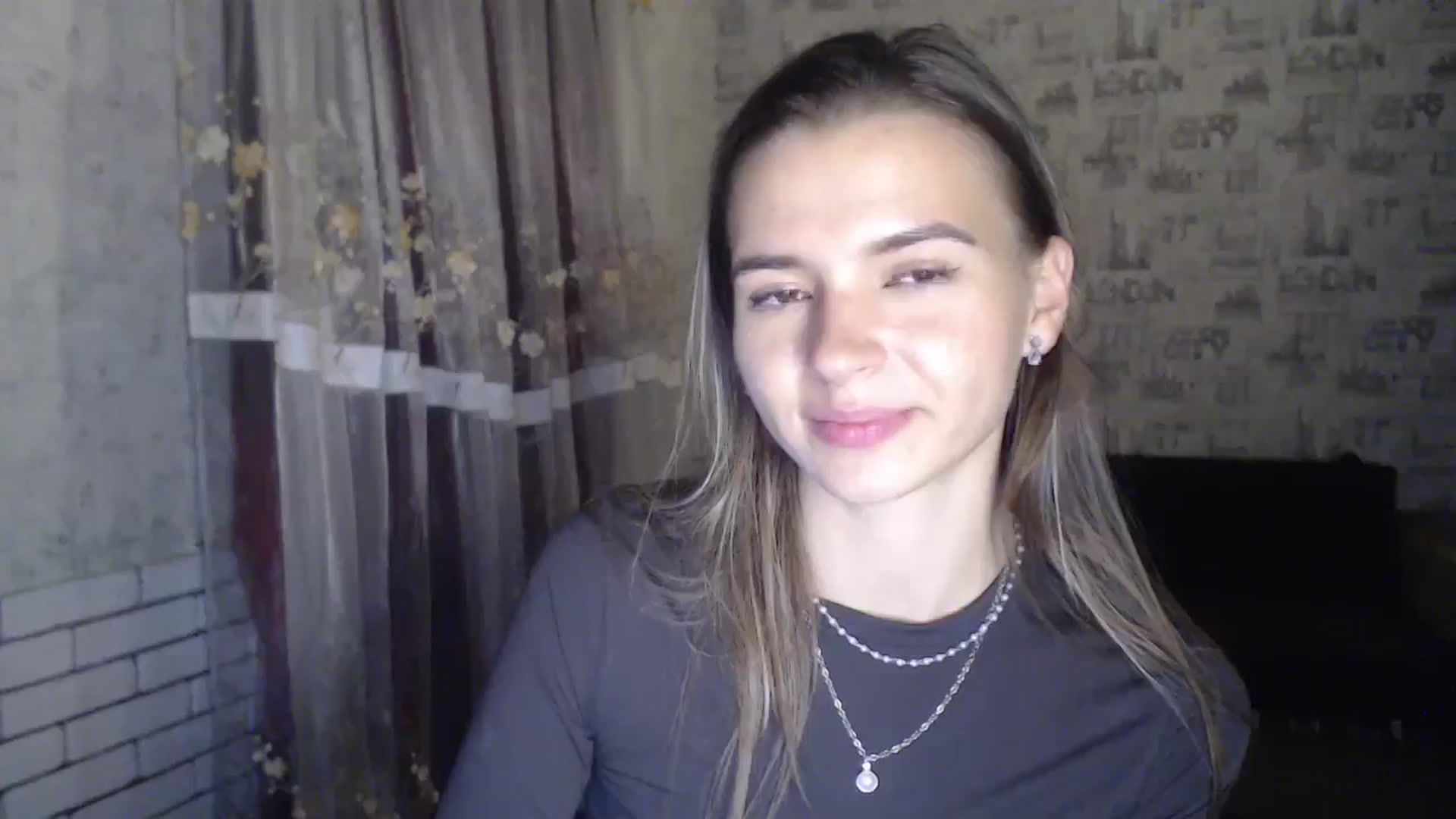 Gallery image thumbnail from Strongie's myfreecams stream on, 10/12/2024, 21:02 image 2 of 20