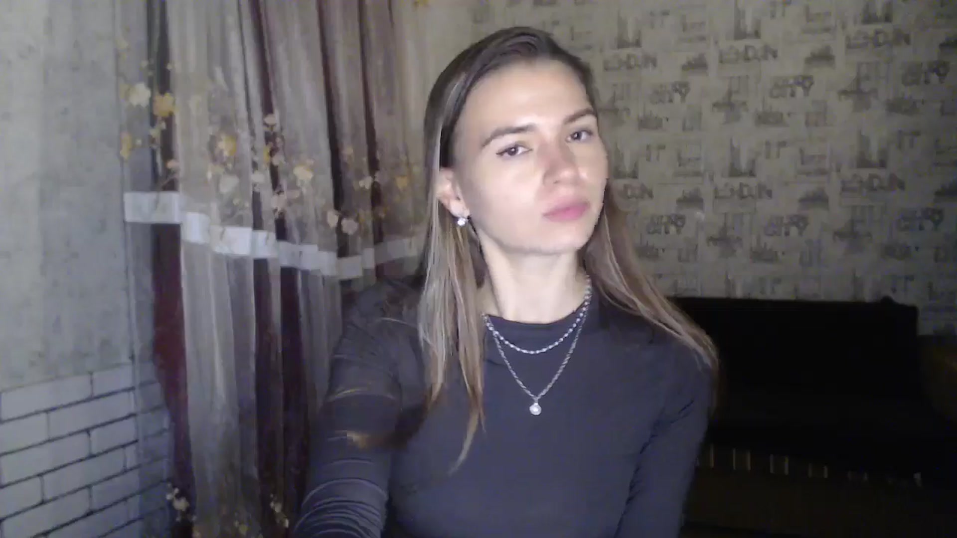 Gallery image thumbnail from Strongie's myfreecams stream on, 10/12/2024, 21:02 image 5 of 20