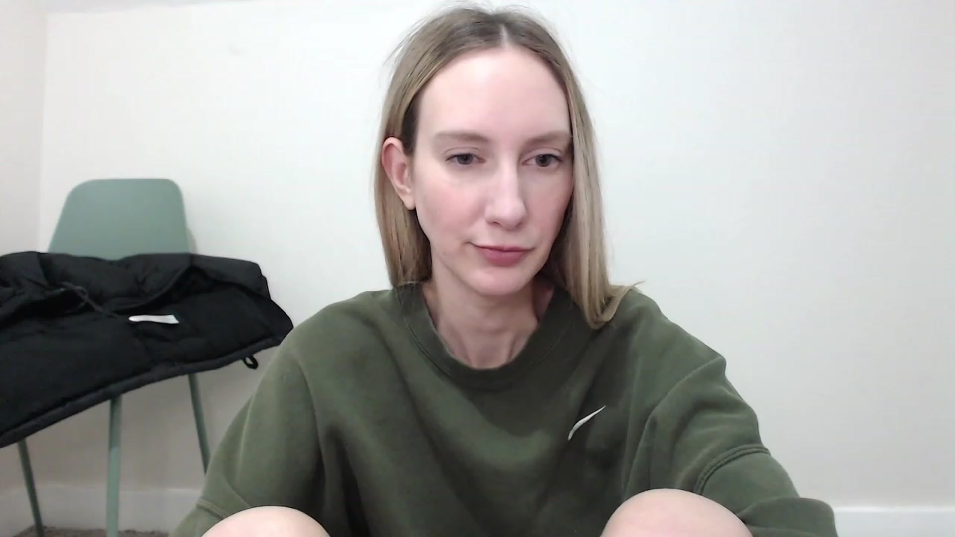 Gallery image thumbnail from Strwberrymoon's myfreecams stream on, 11/23/2022, 03:35 image 9 of 20