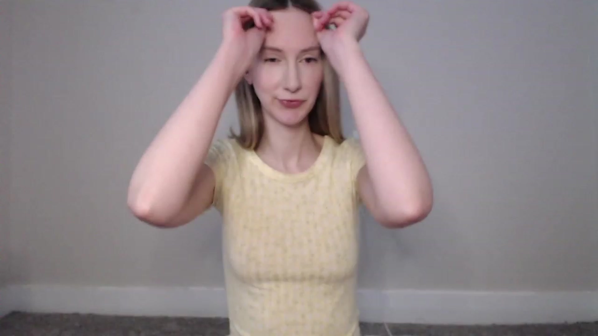 Gallery image thumbnail from Strwberrymoon's myfreecams stream on, 12/11/2022, 22:18 image 5 of 20