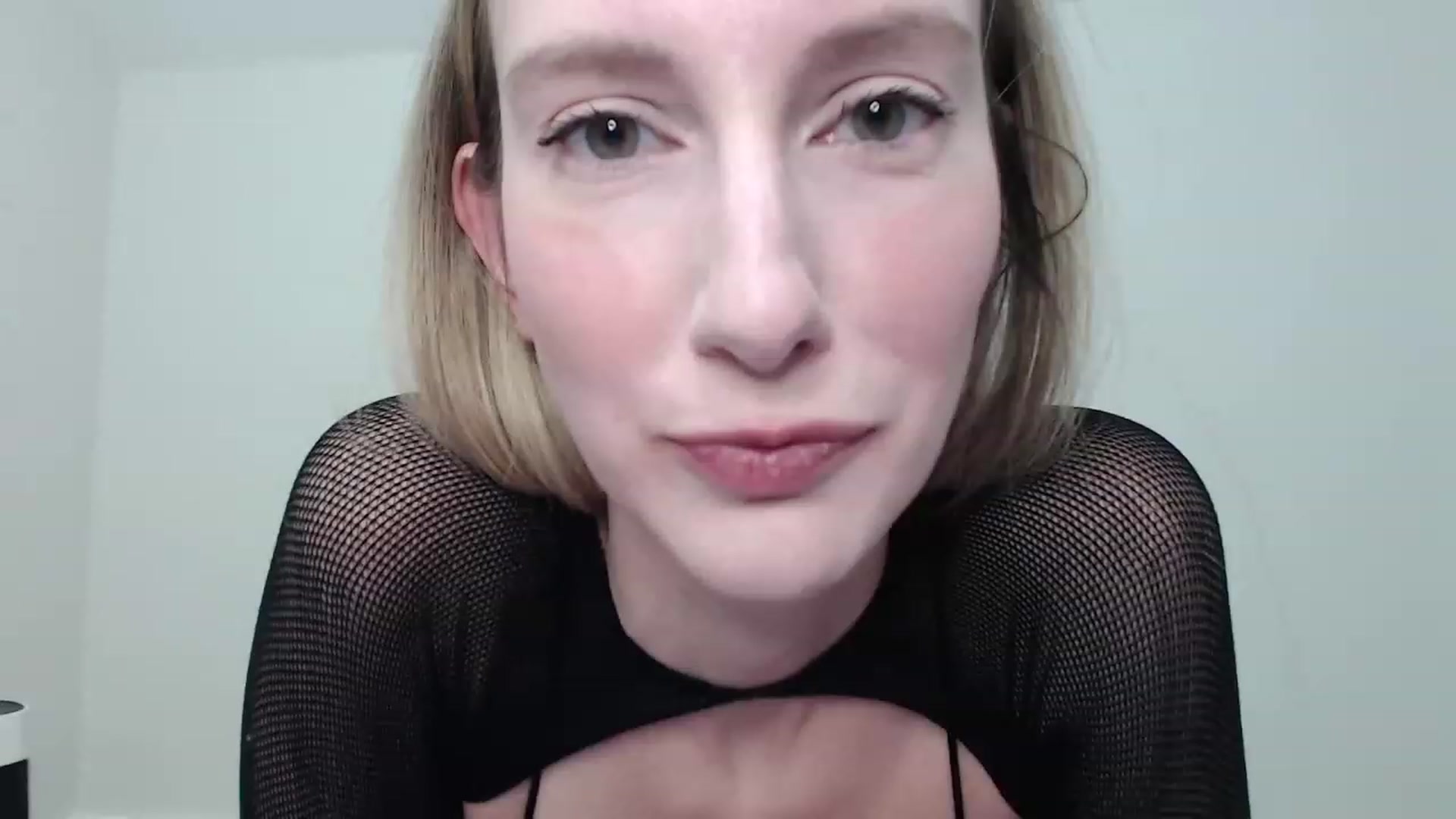 Gallery image thumbnail from Strwberrymoon's myfreecams stream on, 01/21/2023, 24:03 image 13 of 20