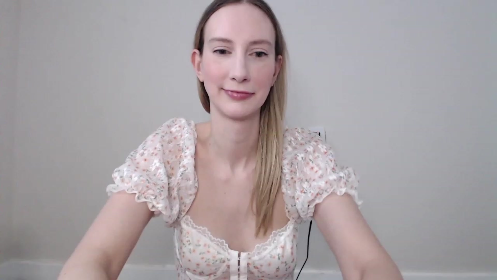 Gallery image thumbnail from Strwberrymoon's myfreecams stream on, 01/21/2023, 23:16 image 4 of 20