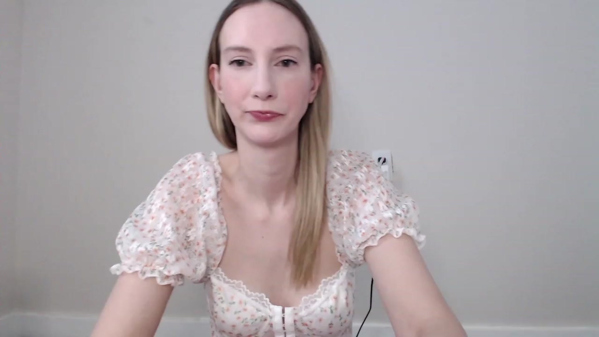 Gallery image thumbnail from Strwberrymoon's myfreecams stream on, 01/21/2023, 23:16 image 6 of 20
