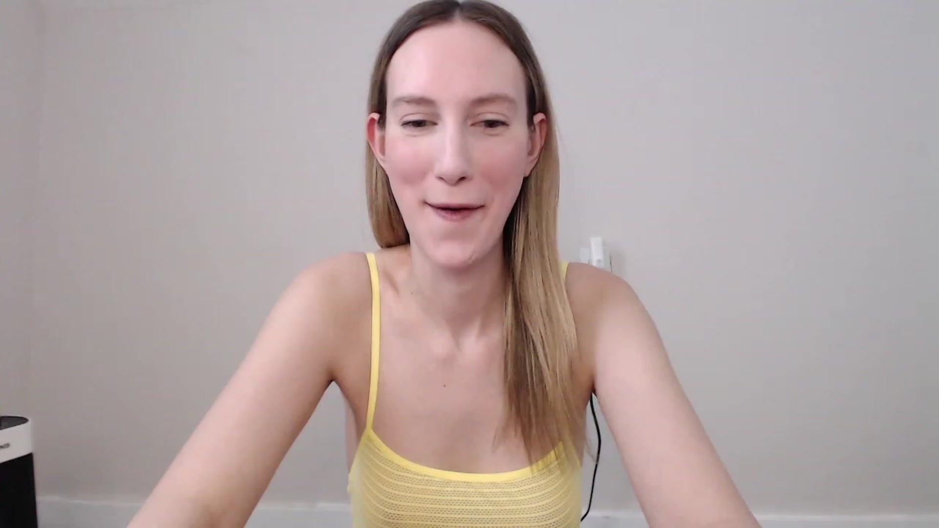 Gallery image thumbnail from Strwberrymoon's myfreecams stream on, 01/30/2023, 22:17 image 11 of 20