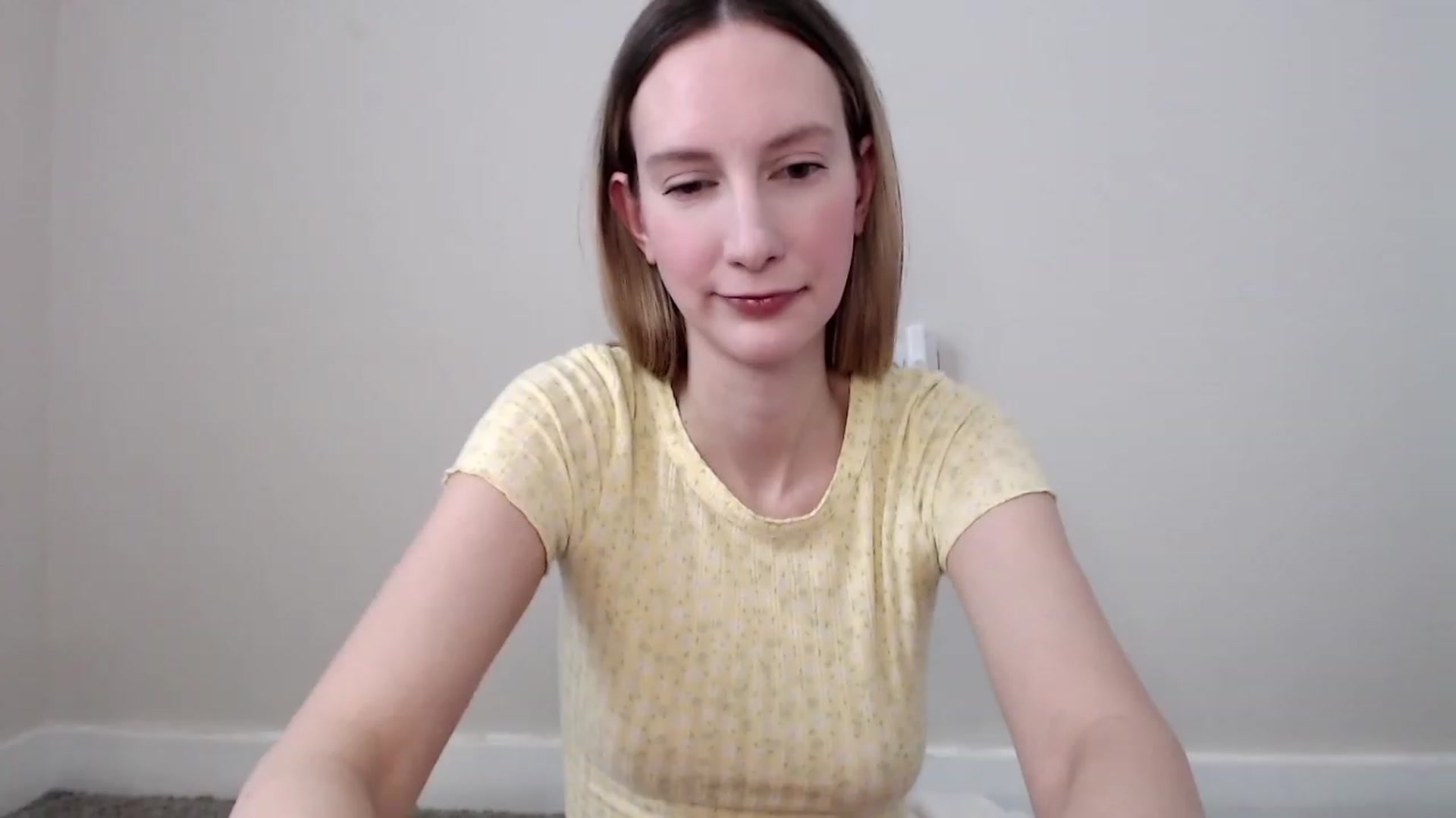 Gallery image thumbnail from Strwberrymoon's myfreecams stream on, 02/13/2023, 21:47 image 14 of 20