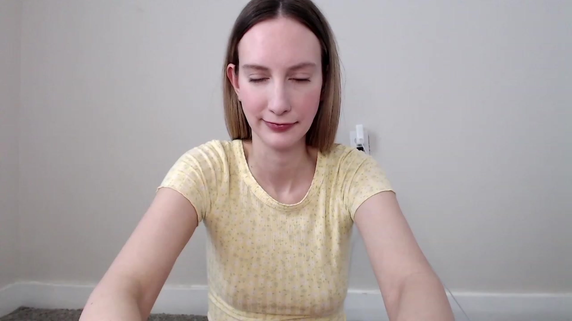 Gallery image thumbnail from Strwberrymoon's myfreecams stream on, 02/13/2023, 21:47 image 18 of 20