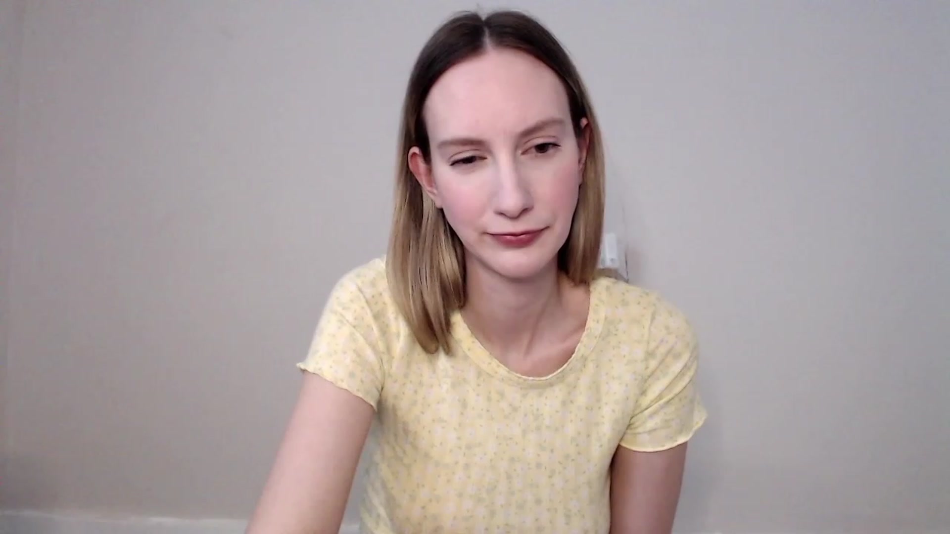 Gallery image thumbnail from Strwberrymoon's myfreecams stream on, 02/13/2023, 23:37 image 8 of 20