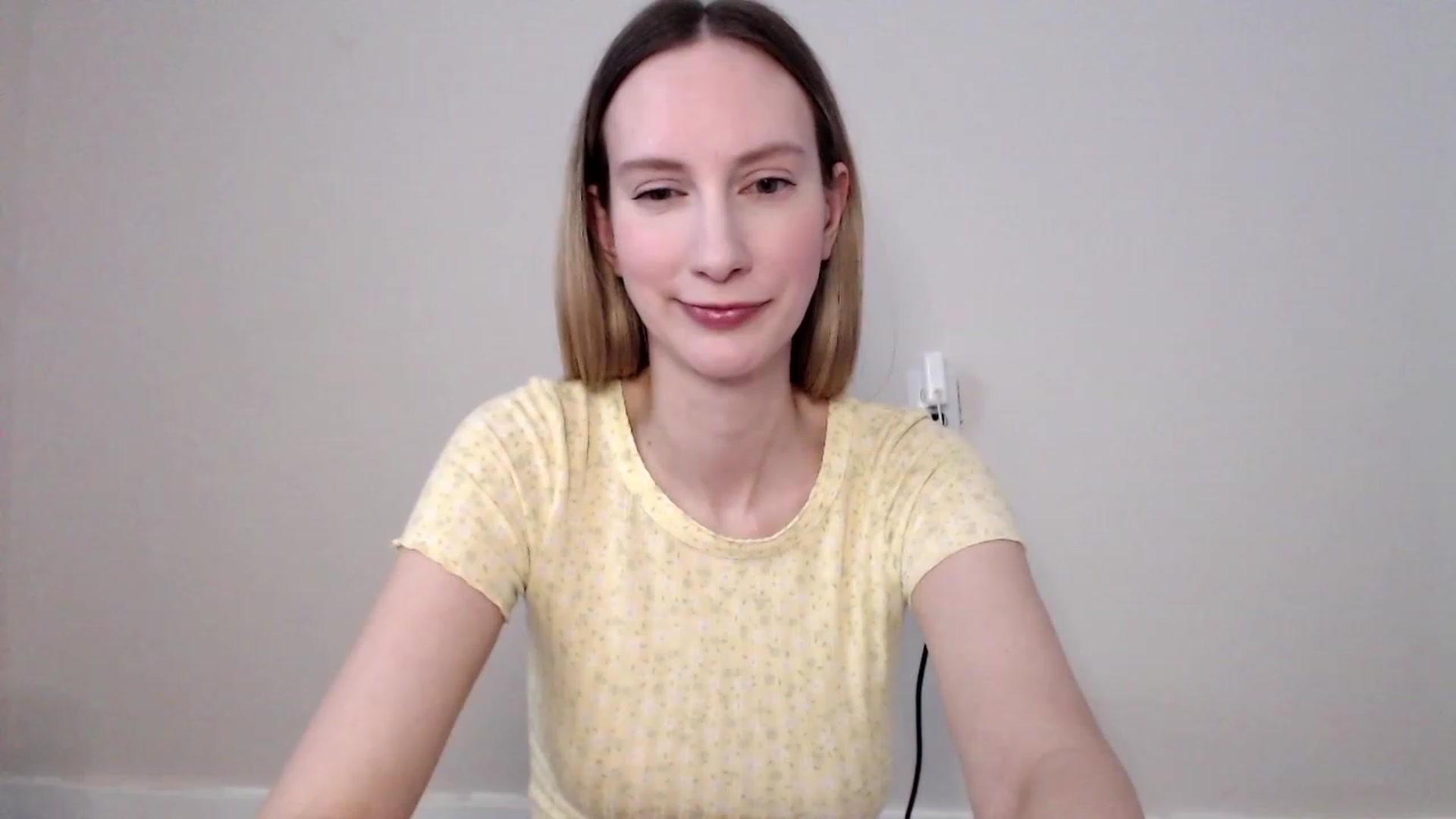 Gallery image thumbnail from Strwberrymoon's myfreecams stream on, 02/13/2023, 23:37 image 4 of 20