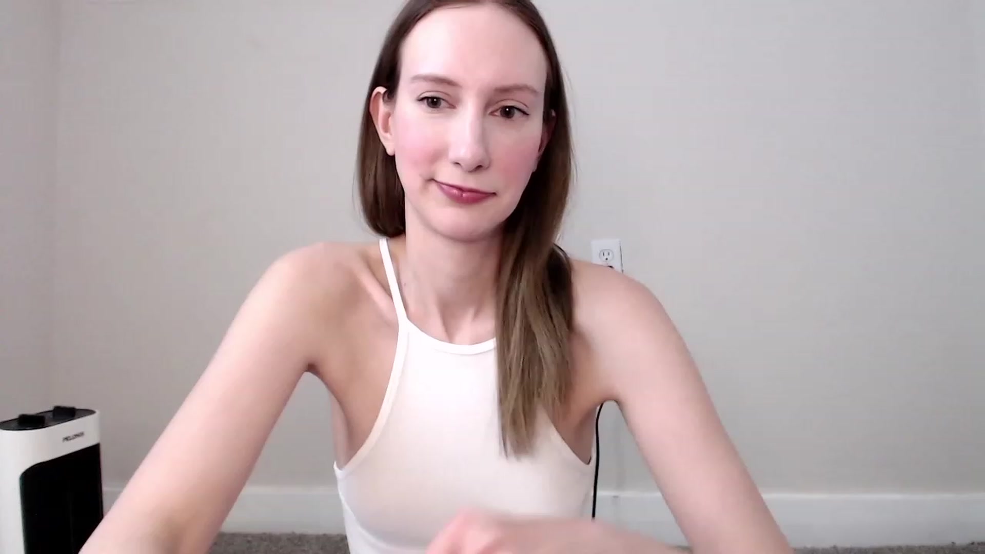 Gallery image thumbnail from Strwberrymoon's myfreecams stream on, 03/21/2023, 22:51 image 20 of 20
