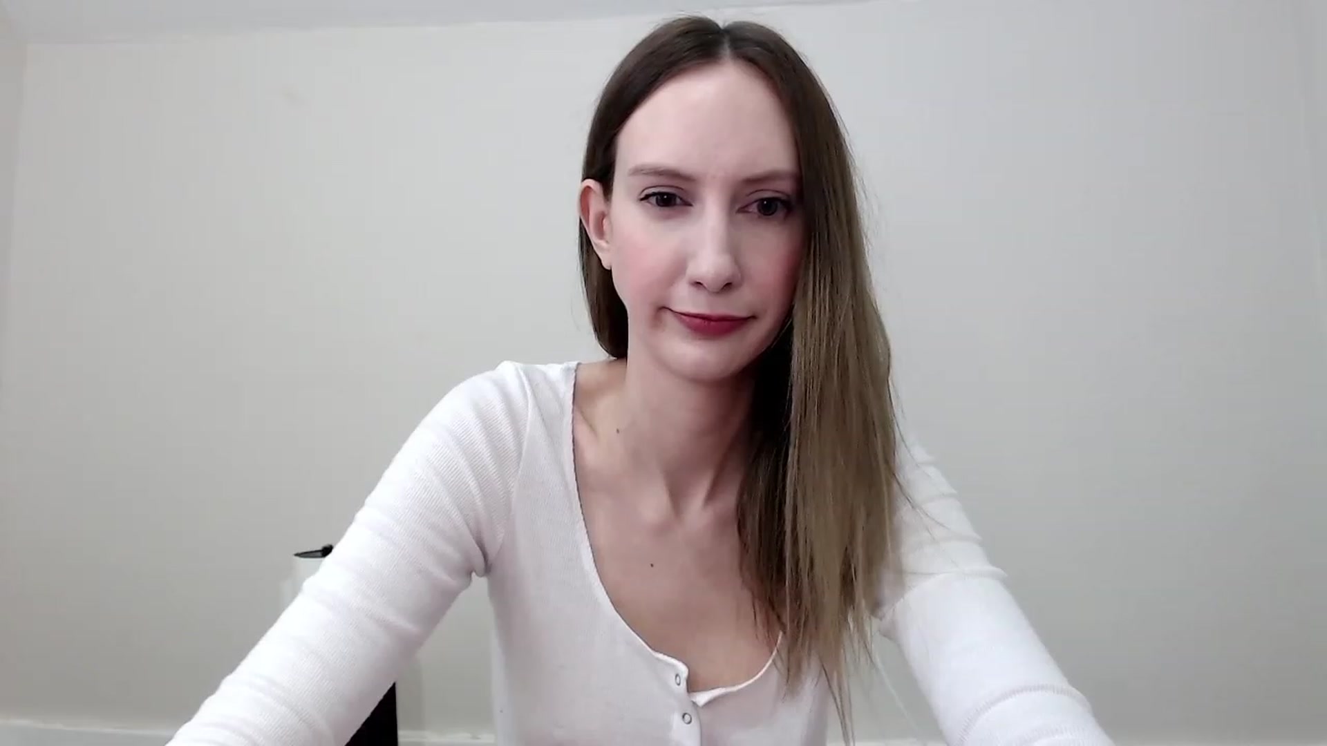 Gallery image thumbnail from Strwberrymoon's myfreecams stream on, 04/27/2023, 22:37 image 2 of 20