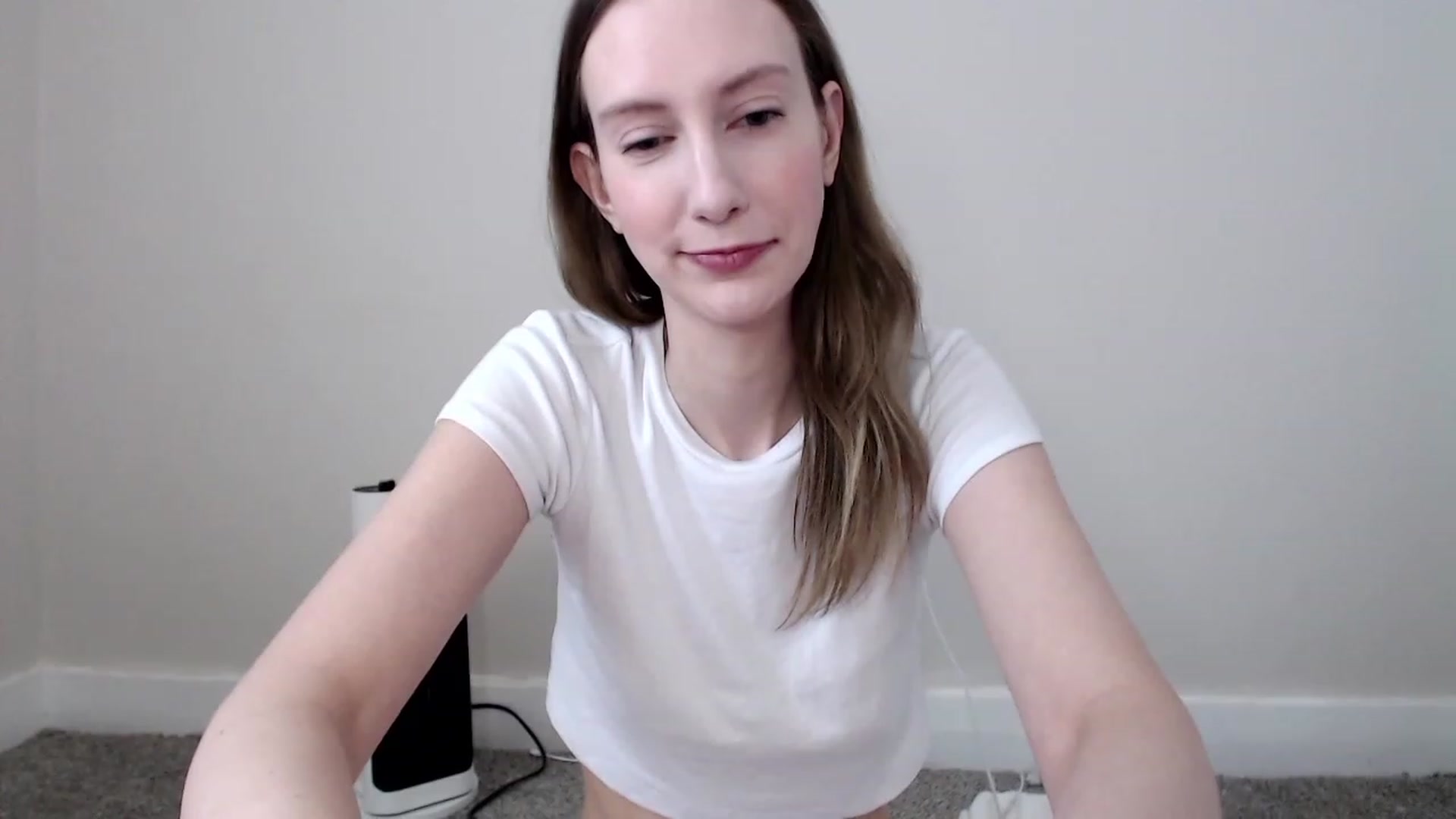 Gallery image thumbnail from Strwberrymoon's myfreecams stream on, 05/06/2023, 17:58 image 11 of 20