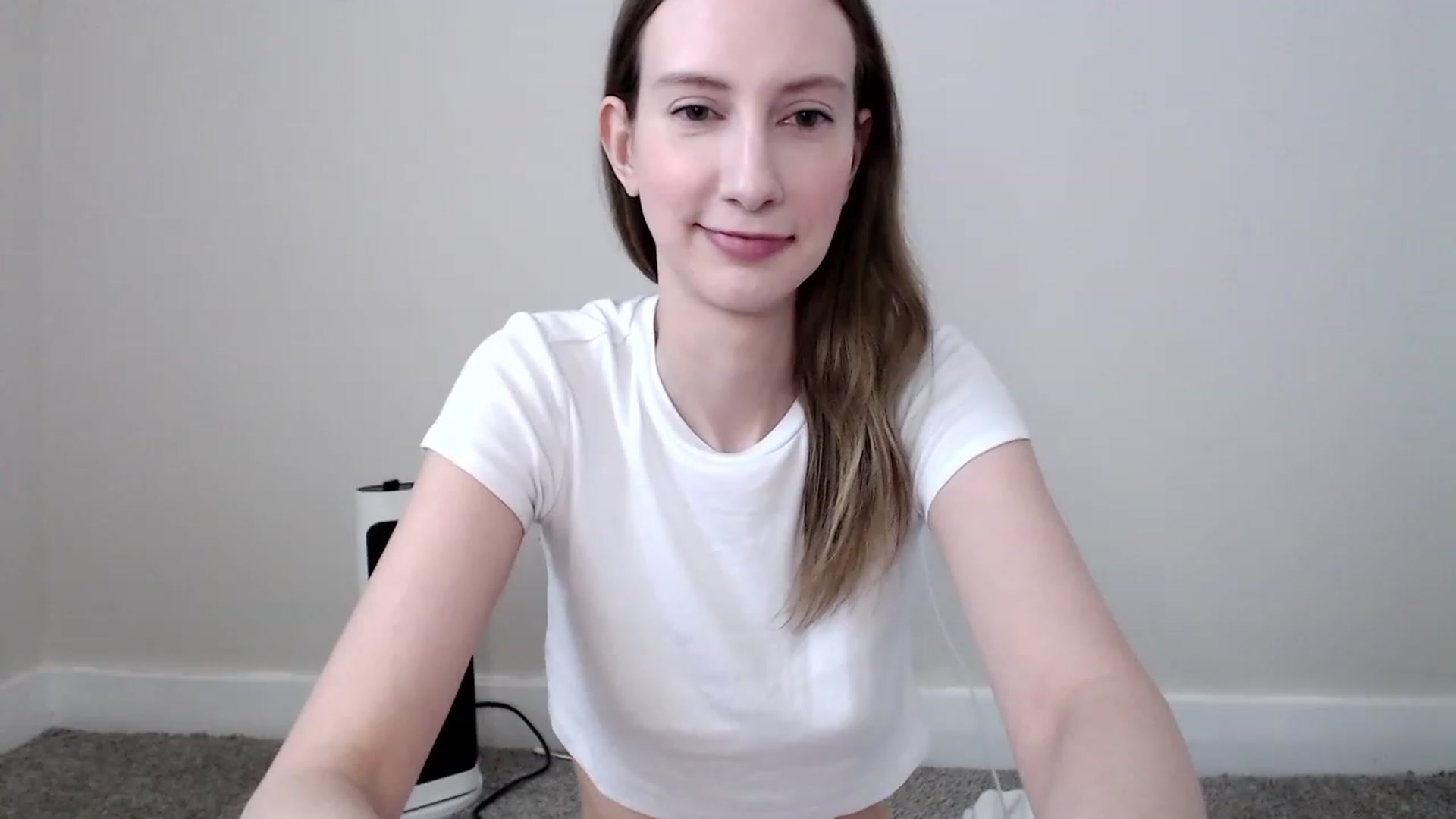 Gallery image thumbnail from Strwberrymoon's myfreecams stream on, 05/06/2023, 17:58 image 12 of 20