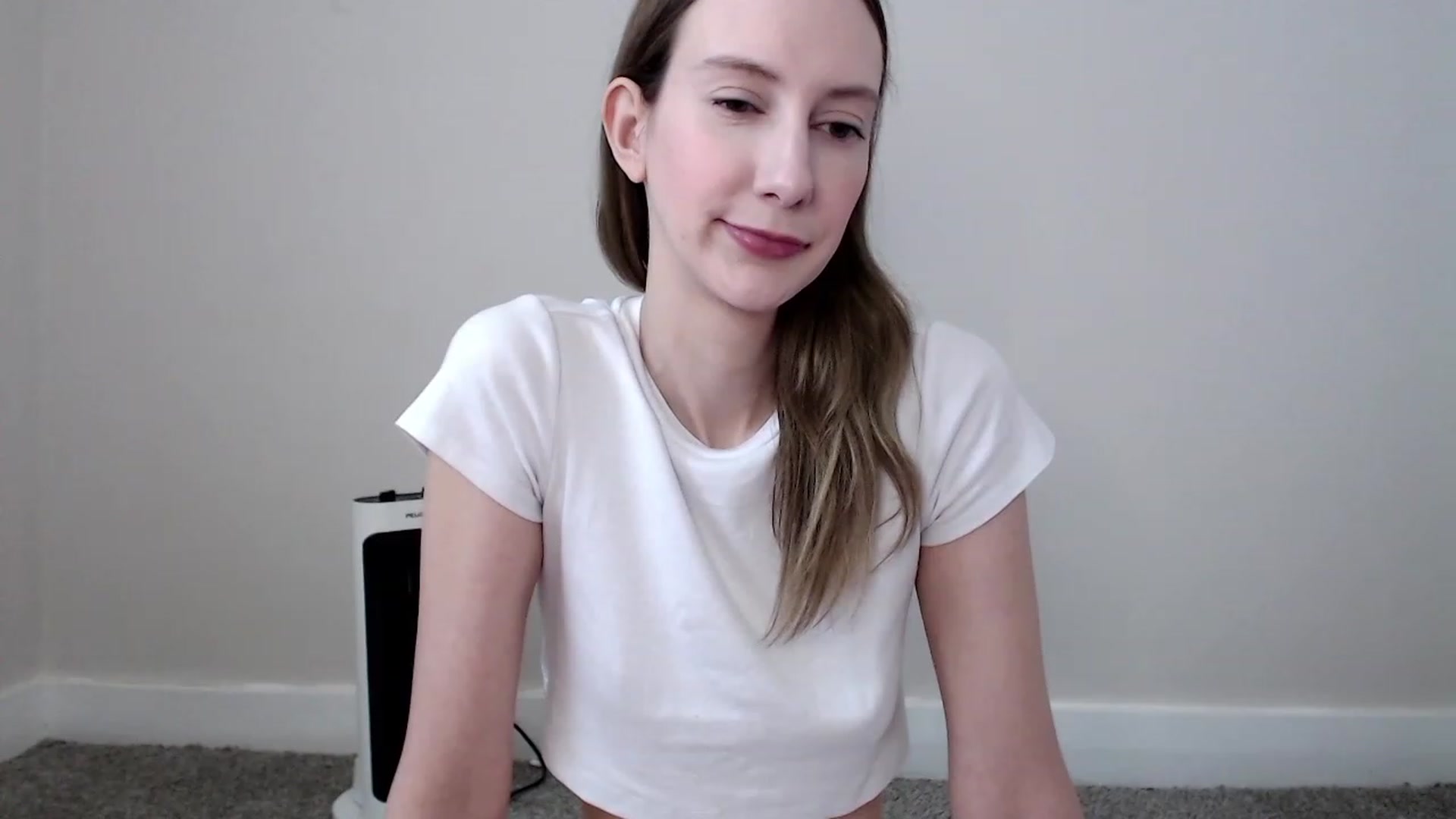 Gallery image thumbnail from Strwberrymoon's myfreecams stream on, 05/06/2023, 17:58 image 9 of 20
