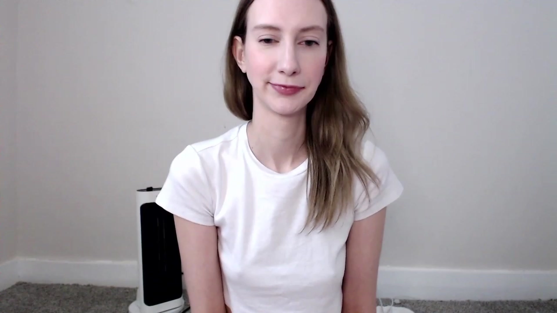 Gallery image thumbnail from Strwberrymoon's myfreecams stream on, 05/06/2023, 17:58 image 17 of 20