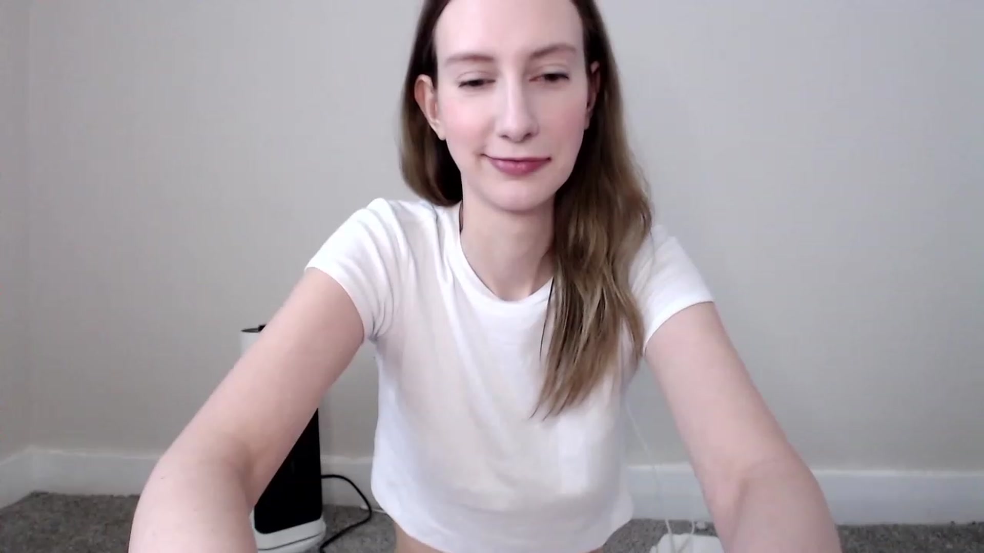 Gallery image thumbnail from Strwberrymoon's myfreecams stream on, 05/06/2023, 17:58 image 15 of 20