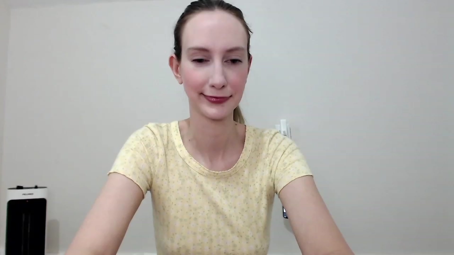 Gallery image thumbnail from Strwberrymoon's myfreecams stream on, 07/09/2023, 20:49 image 4 of 20