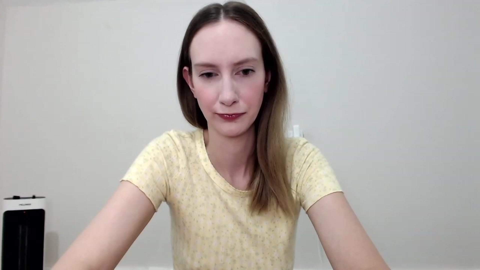 Gallery image thumbnail from Strwberrymoon's myfreecams stream on, 07/09/2023, 20:49 image 17 of 20