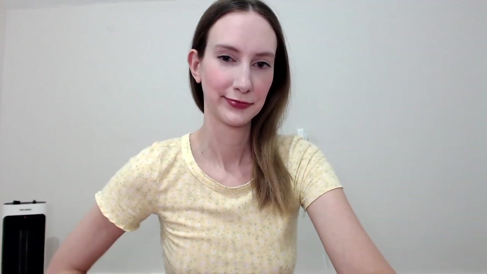 Gallery image thumbnail from Strwberrymoon's myfreecams stream on, 07/09/2023, 20:49 image 12 of 20