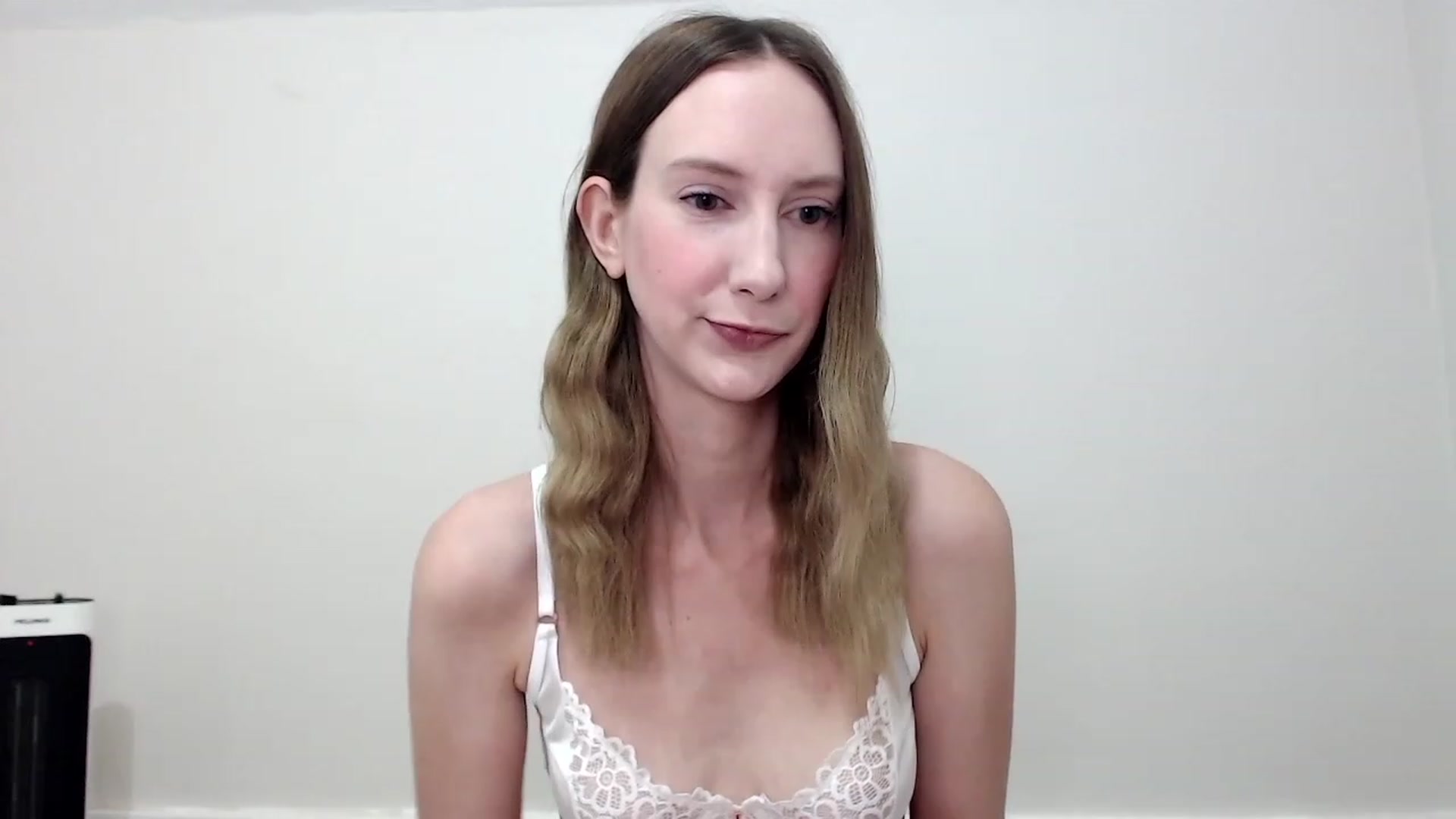 Gallery image thumbnail from Strwberrymoon's myfreecams stream on, 07/27/2023, 21:55 image 5 of 20
