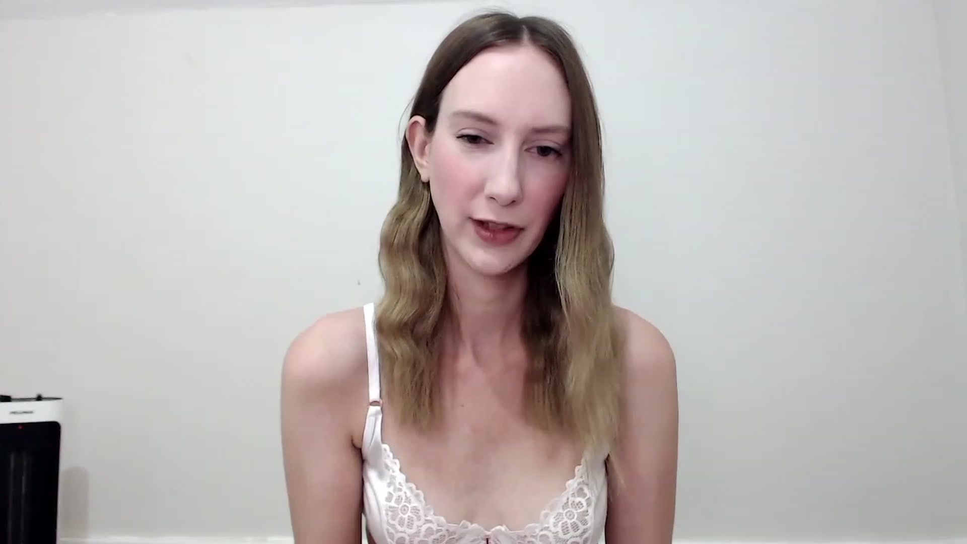Gallery image thumbnail from Strwberrymoon's myfreecams stream on, 07/27/2023, 21:55 image 7 of 20