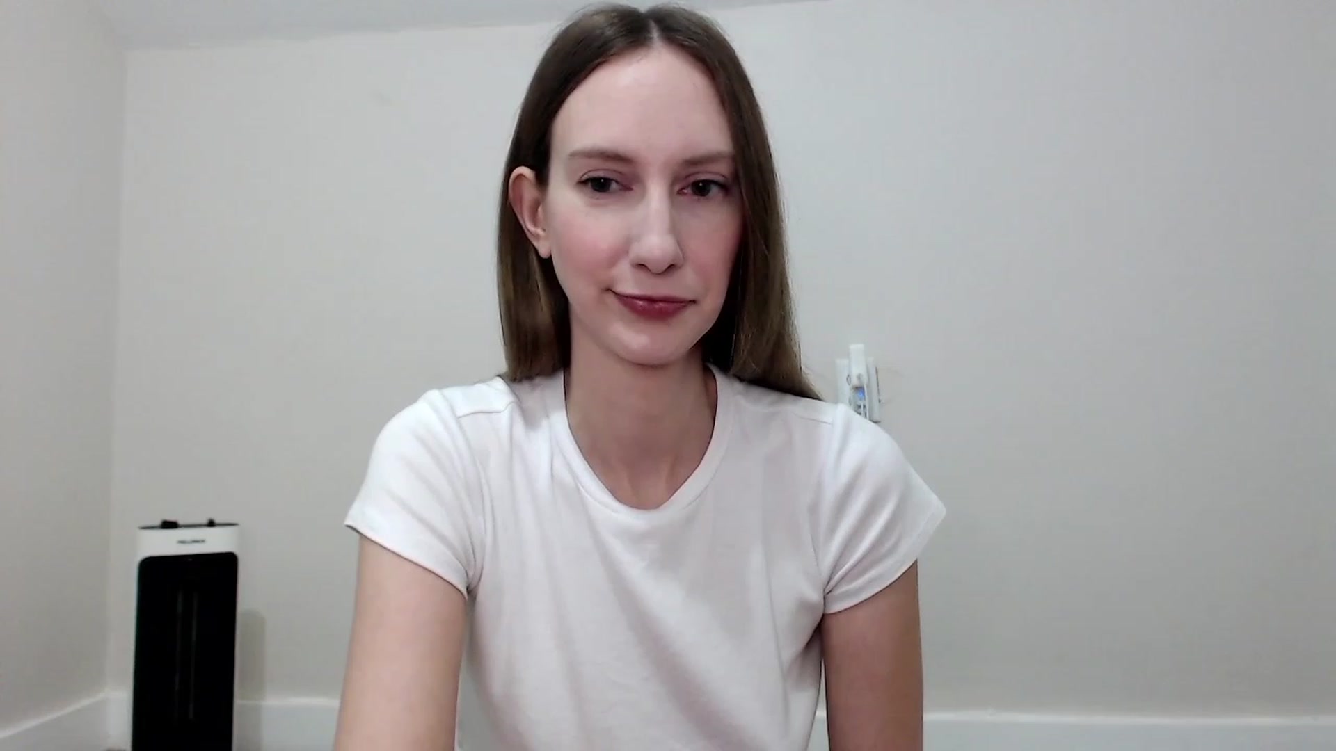 Gallery image thumbnail from Strwberrymoon's myfreecams stream on, 08/10/2023, 22:37 image 16 of 20