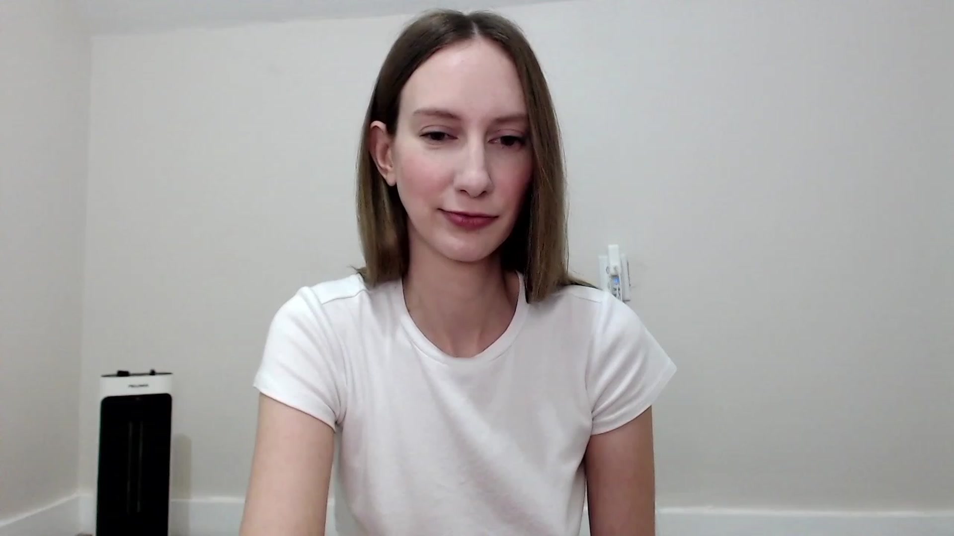 Gallery image thumbnail from Strwberrymoon's myfreecams stream on, 08/10/2023, 22:37 image 18 of 20
