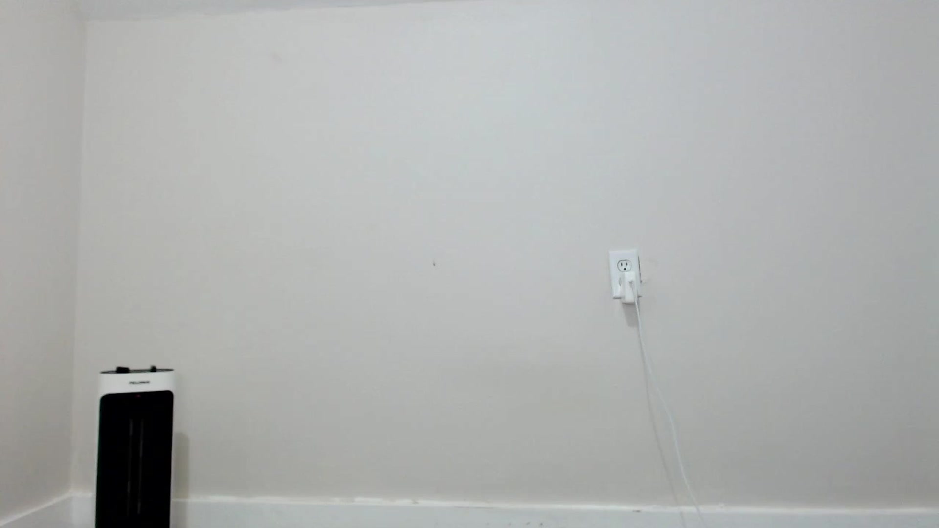 Gallery image thumbnail from Strwberrymoon's myfreecams stream on, 08/23/2023, 18:37 image 20 of 20