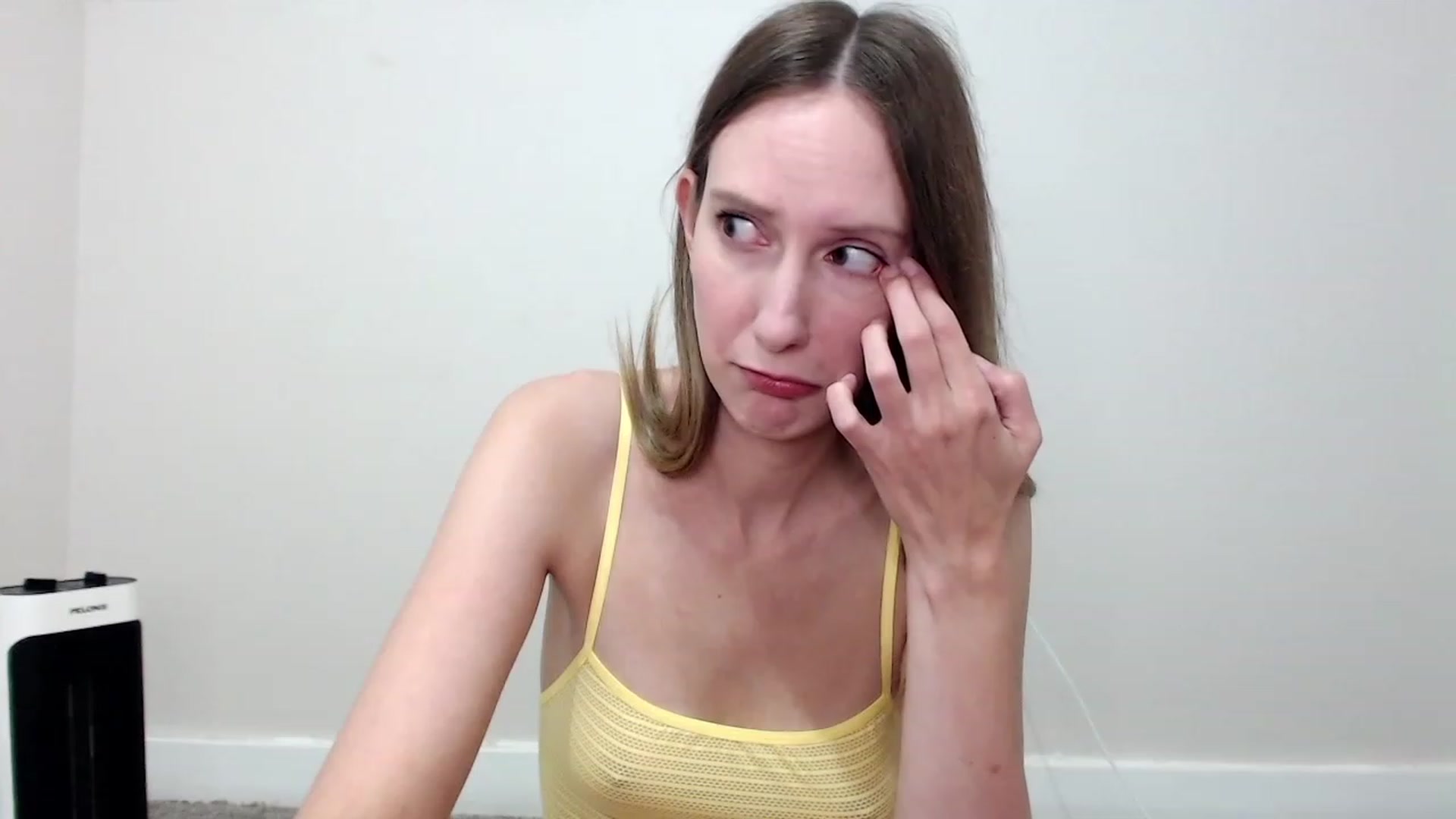 Gallery image thumbnail from Strwberrymoon's myfreecams stream on, 09/09/2023, 03:31 image 8 of 20