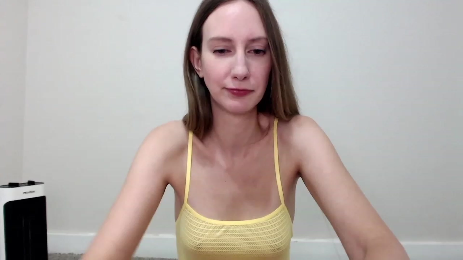Gallery image thumbnail from Strwberrymoon's myfreecams stream on, 09/09/2023, 03:31 image 14 of 20