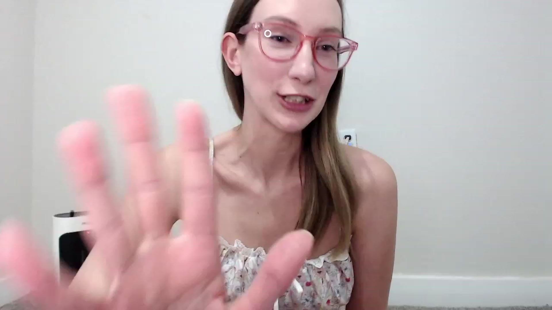 Gallery image thumbnail from Strwberrymoon's myfreecams stream on, 09/20/2023, 23:25 image 16 of 20