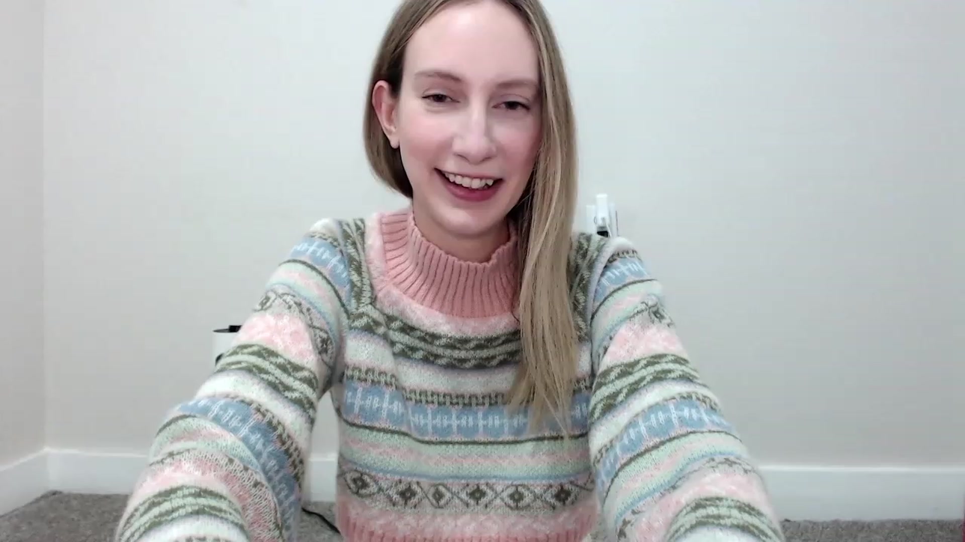 Gallery image thumbnail from Strwberrymoon's myfreecams stream on, 12/14/2023, 24:09 image 9 of 20