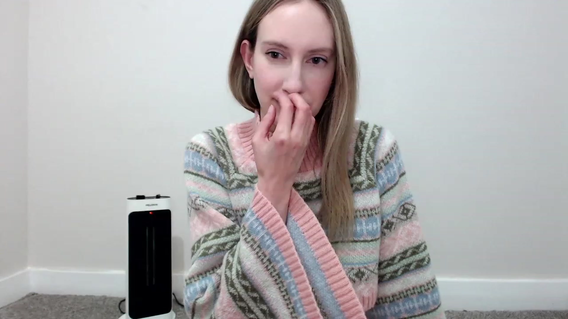 Gallery image thumbnail from Strwberrymoon's myfreecams stream on, 12/14/2023, 24:09 image 11 of 20