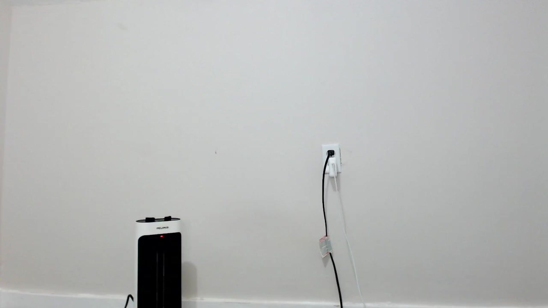 Gallery image thumbnail from Strwberrymoon's myfreecams stream on, 12/22/2023, 22:46 image 5 of 20