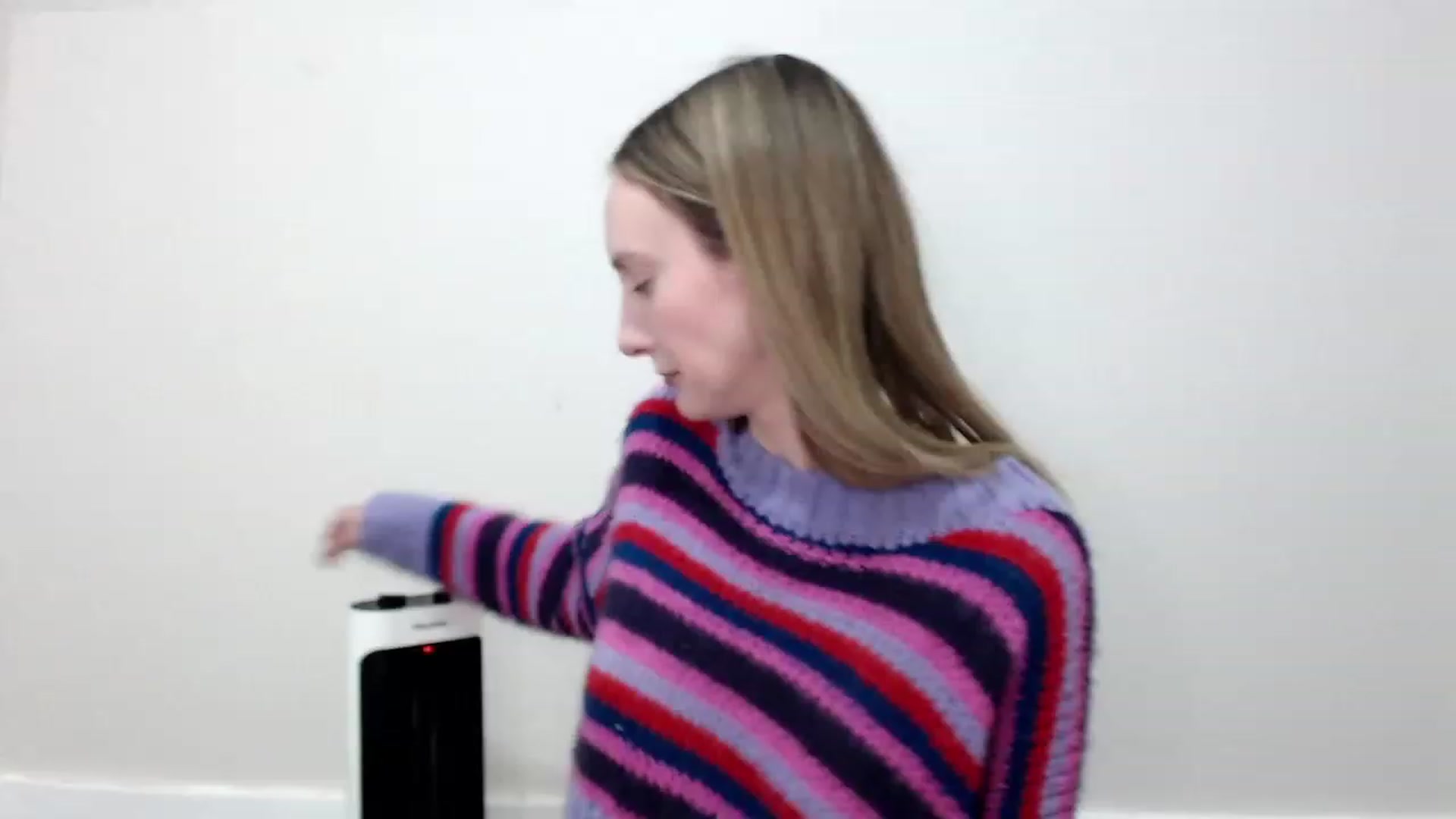 Gallery image thumbnail from Strwberrymoon's myfreecams stream on, 12/22/2023, 22:46 image 9 of 20