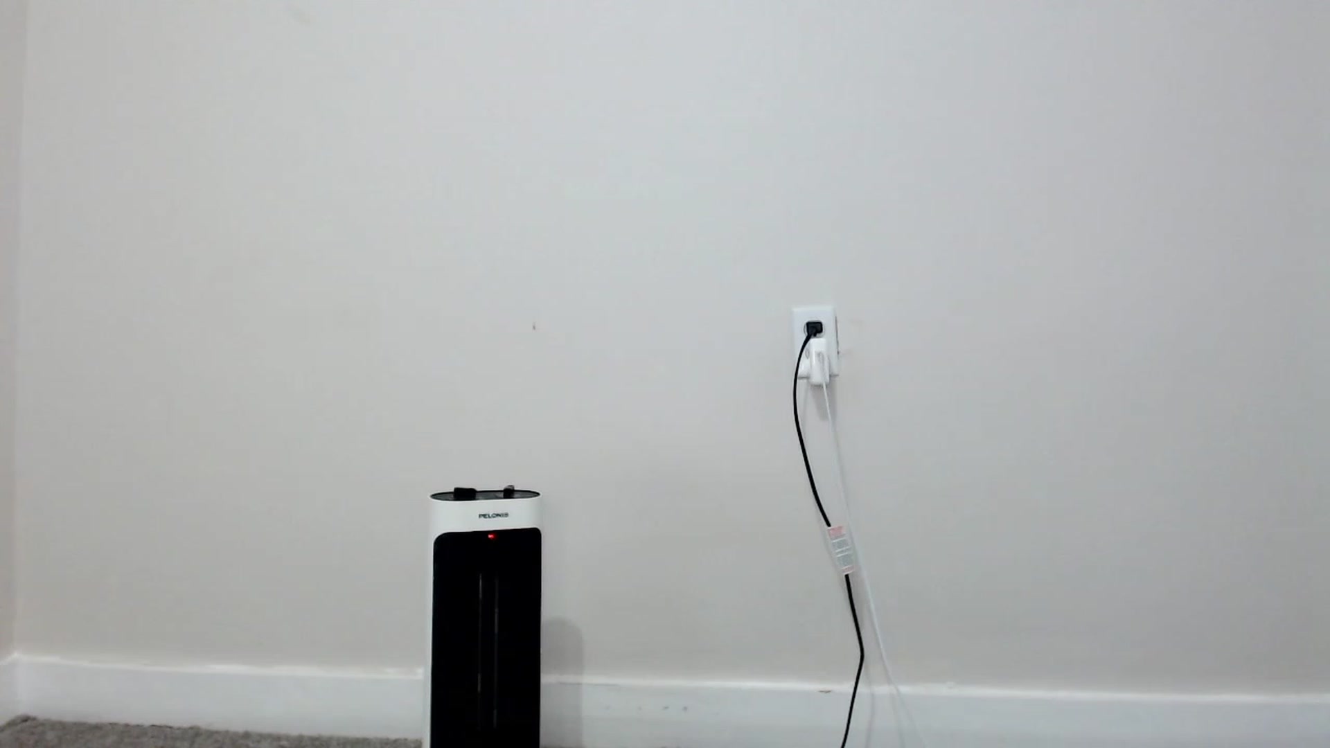 Gallery image thumbnail from Strwberrymoon's myfreecams stream on, 12/23/2023, 20:58 image 14 of 20