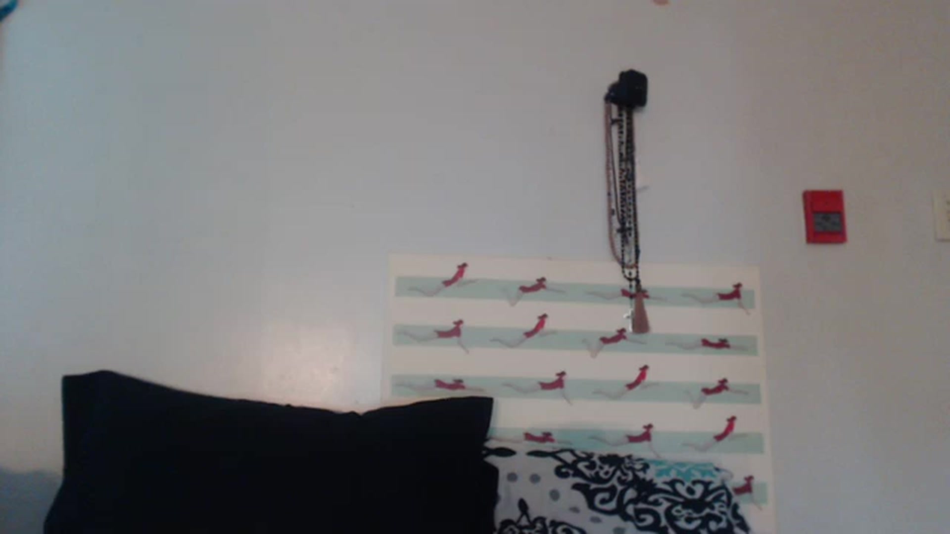Gallery image thumbnail from Stuff_itinme's myfreecams stream on, 08/25/2023, 14:32 image 14 of 20
