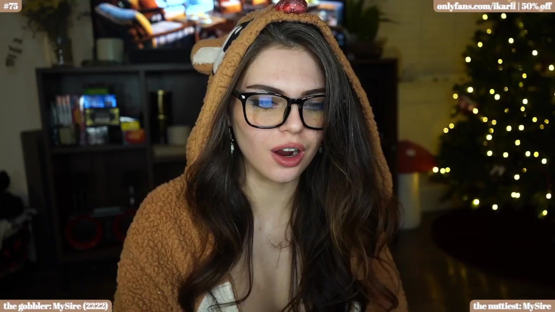 Gallery image thumbnail from StuffedTurkey's myfreecams stream on, 11/28/2024, 12:45 image 14 of 20