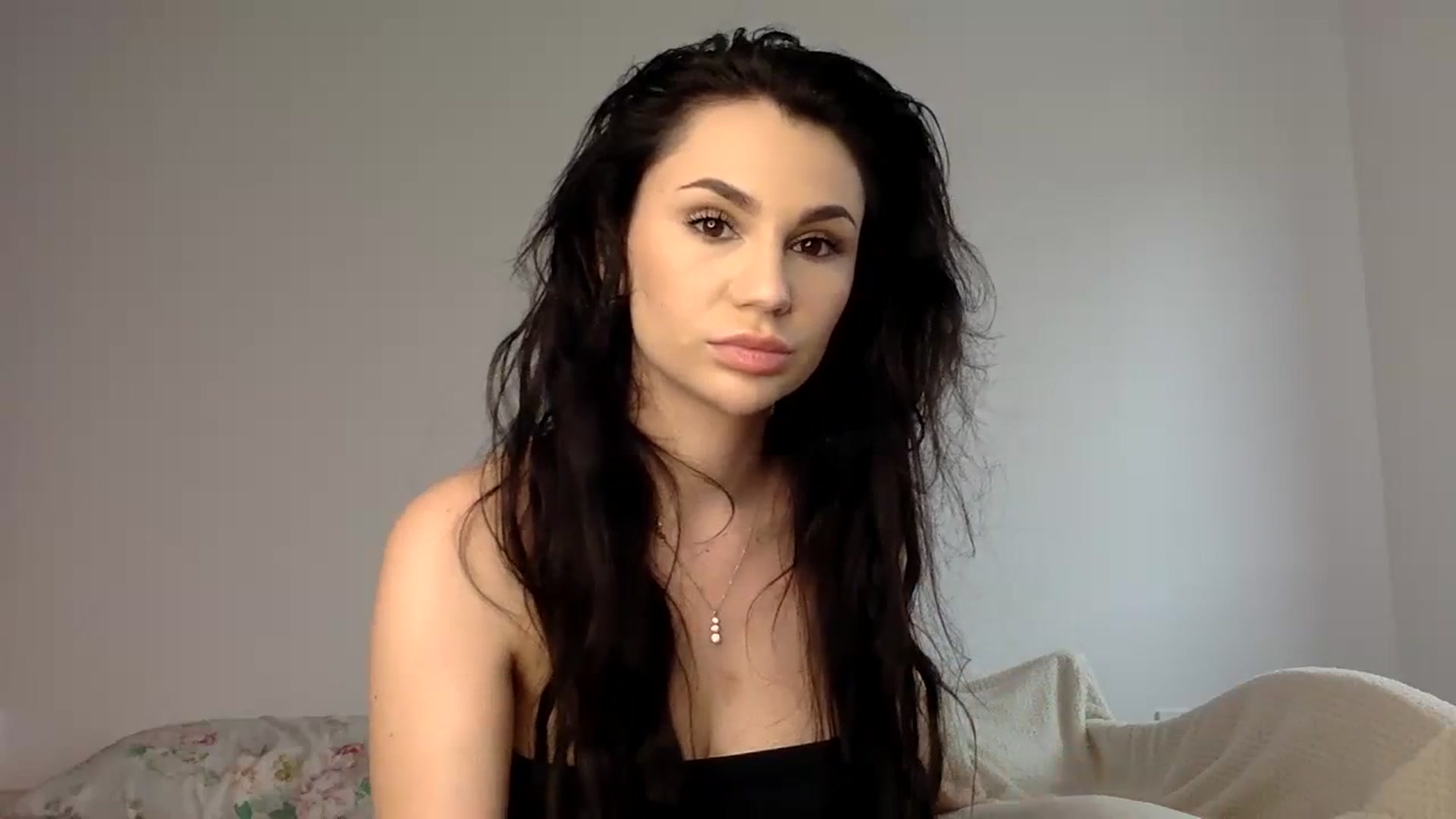 Gallery image thumbnail from StunningShape's myfreecams stream on, 04/04/2024, 11:53 image 6 of 20