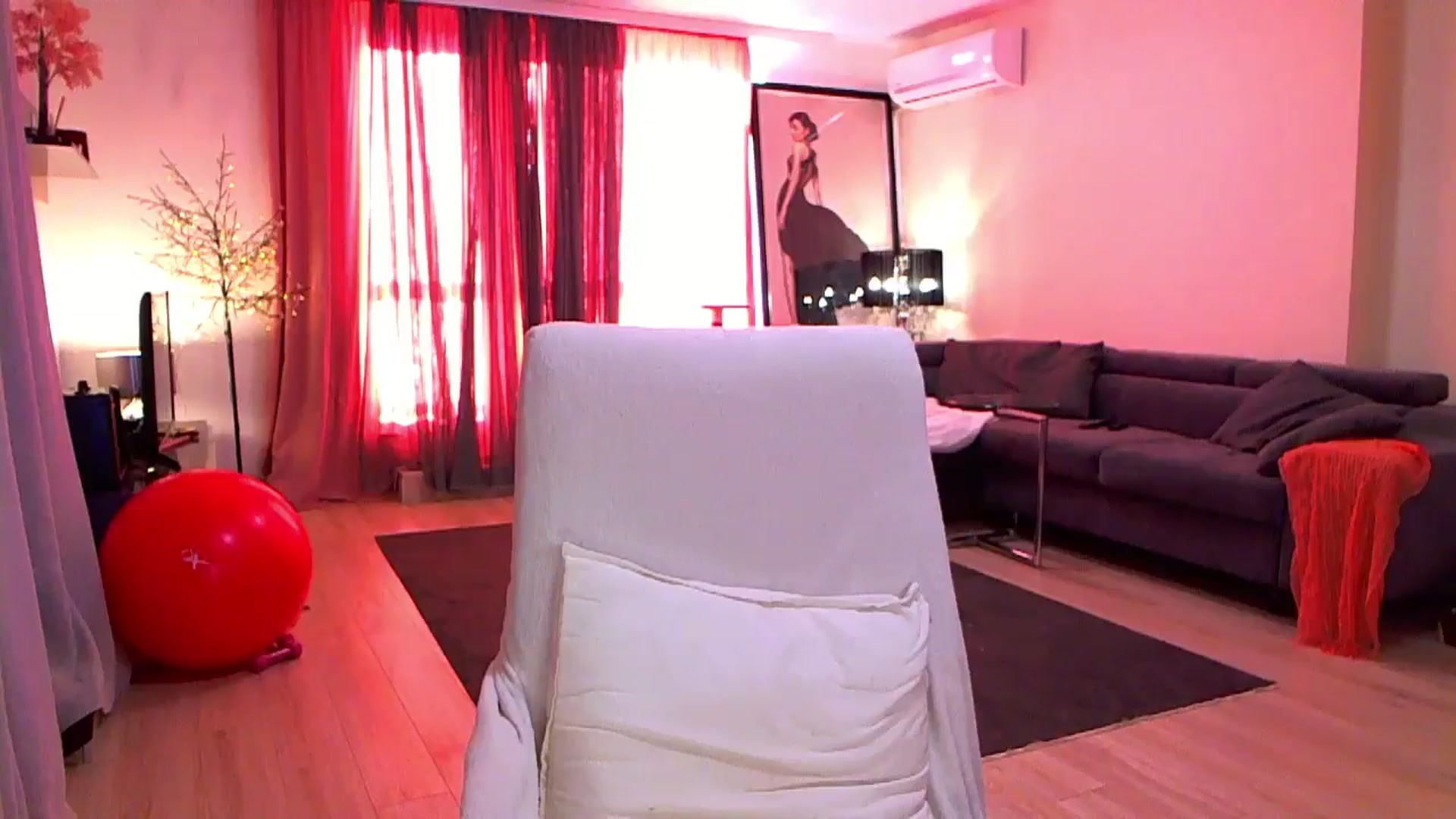 Gallery image thumbnail from StuntGirl's myfreecams stream on, 10/26/2024, 14:02 image 6 of 20