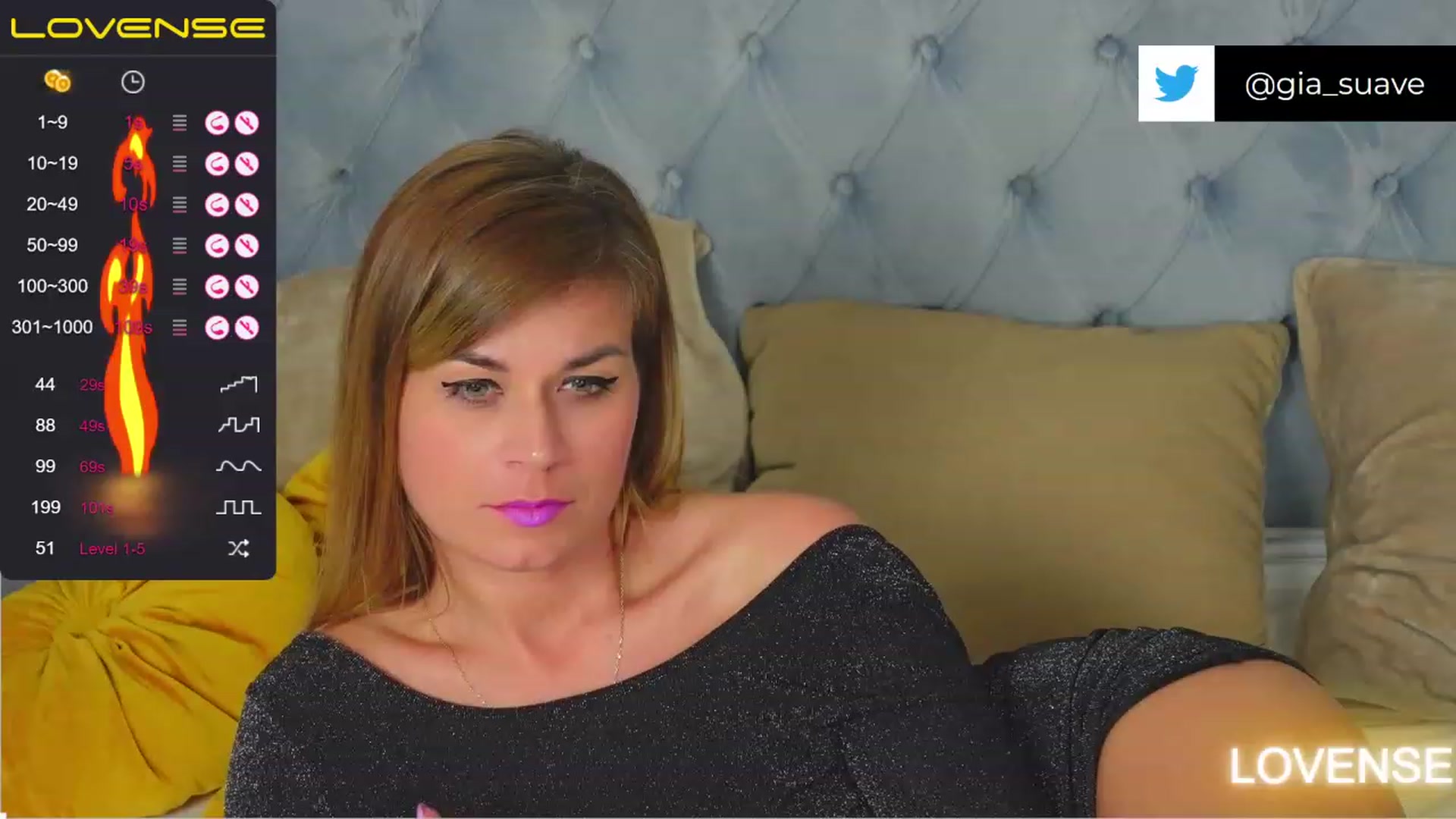 Gallery image thumbnail from SuaveGia's myfreecams stream on, 11/14/2022, 11:30 image 4 of 20